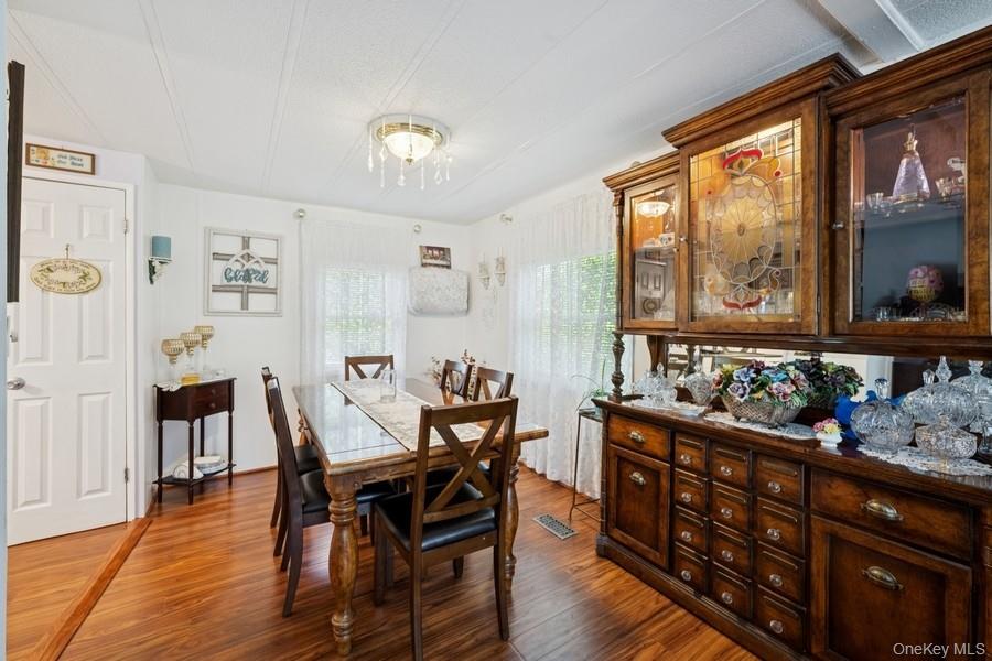 #16 photo, 1661-364 Old Country Road Pondwood #364 Road, サフォーク郡 Riverhead , NY 11901