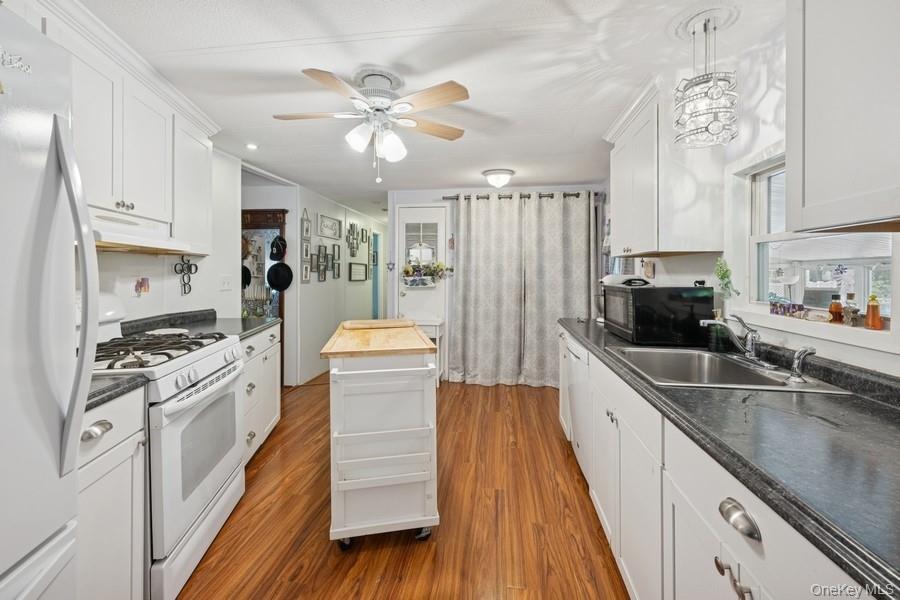 #19 photo, 1661-364 Old Country Road Pondwood #364 Road, サフォーク郡 Riverhead , NY 11901