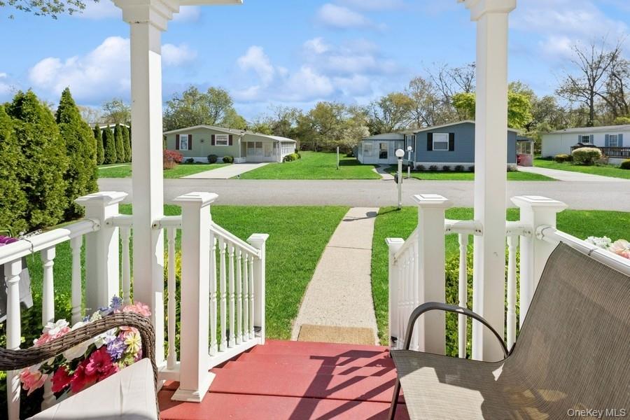 #4 photo, 1661-364 Old Country Road Pondwood #364 Road, サフォーク郡 Riverhead , NY 11901