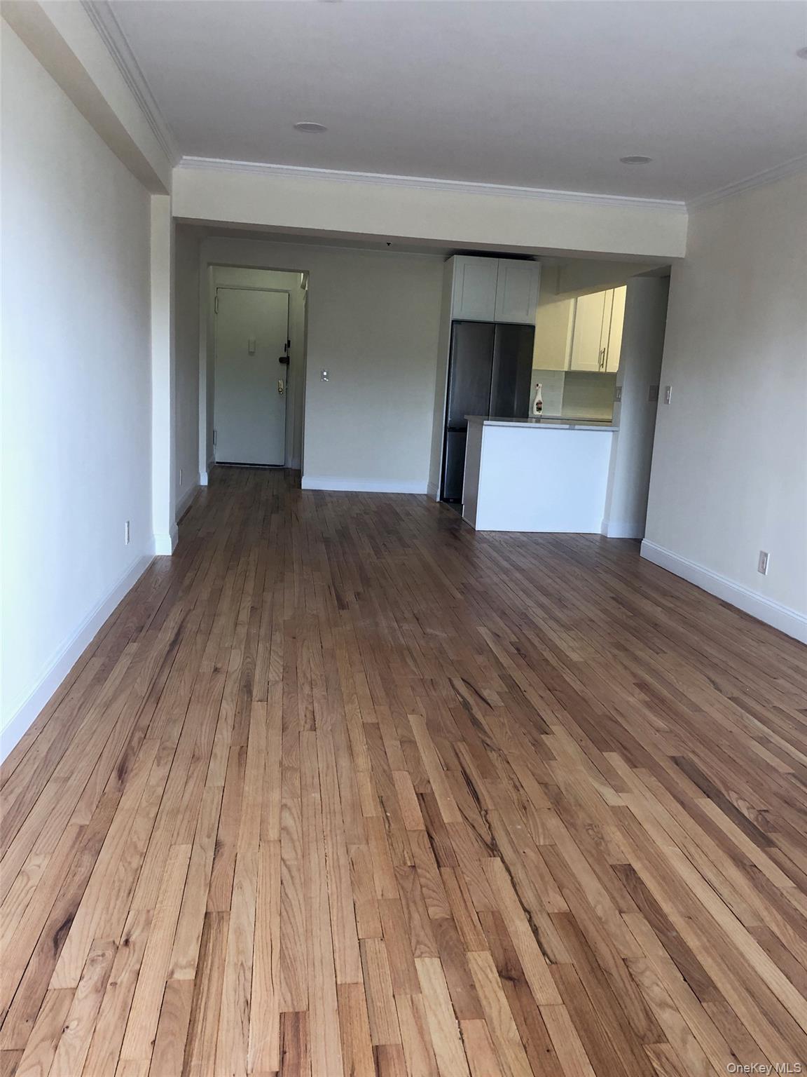 #7 photo, 1296 Midland Avenue, Yonkers , NY 10704