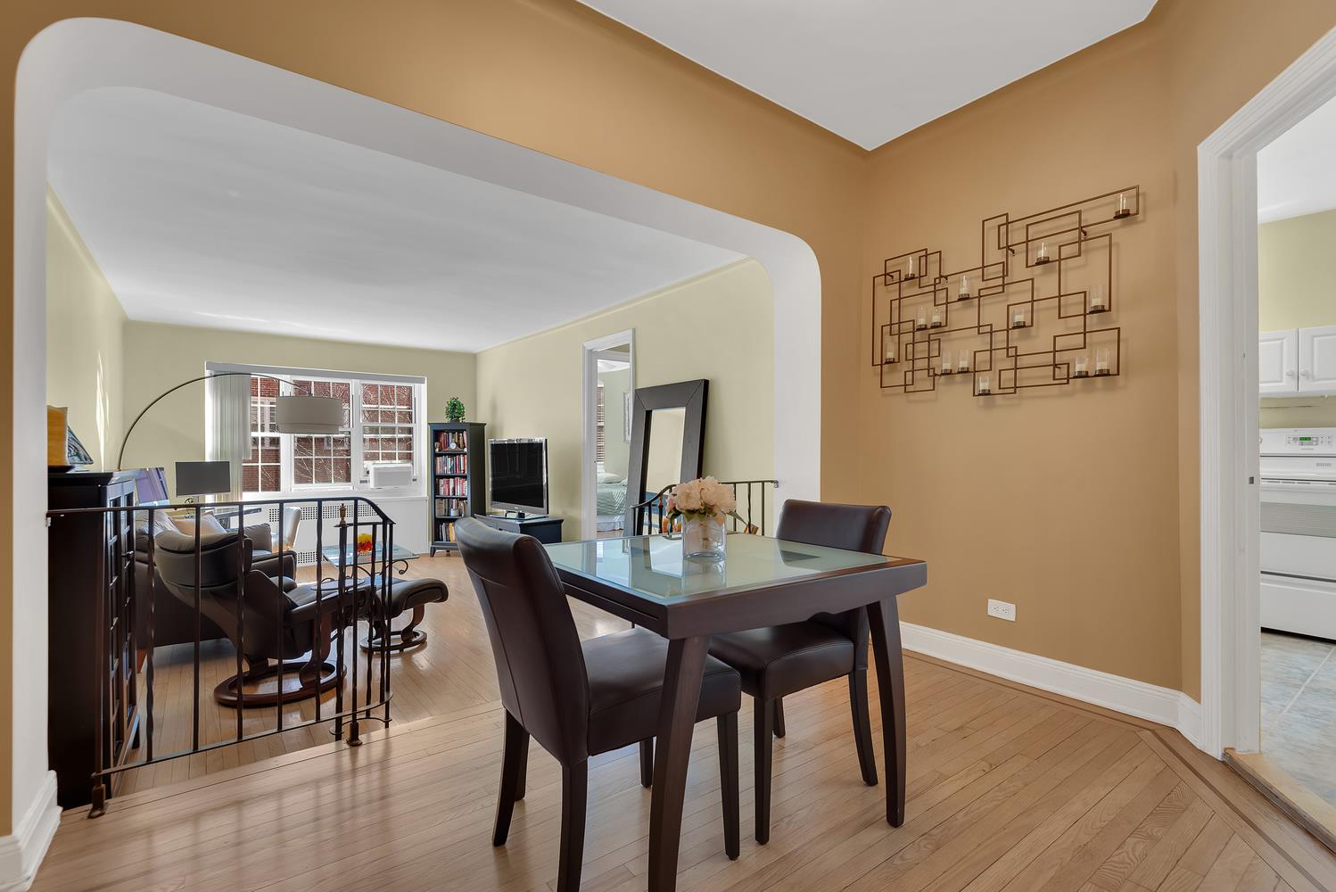 #3 photo, 35-25 77TH Street, クイーンズ区 Jackson Heights , NY 11372