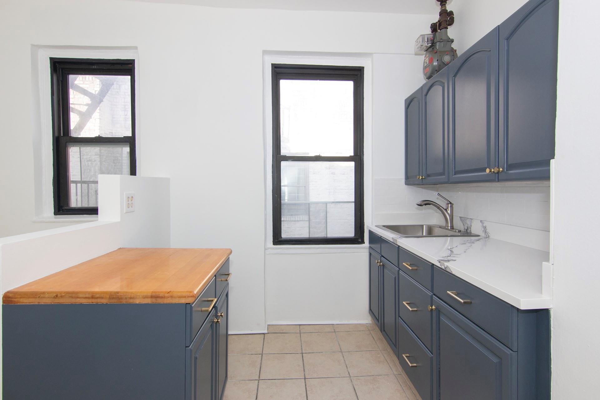 #7 photo, 21-58 35th Street, クイーンズ区 Astoria , NY 11105