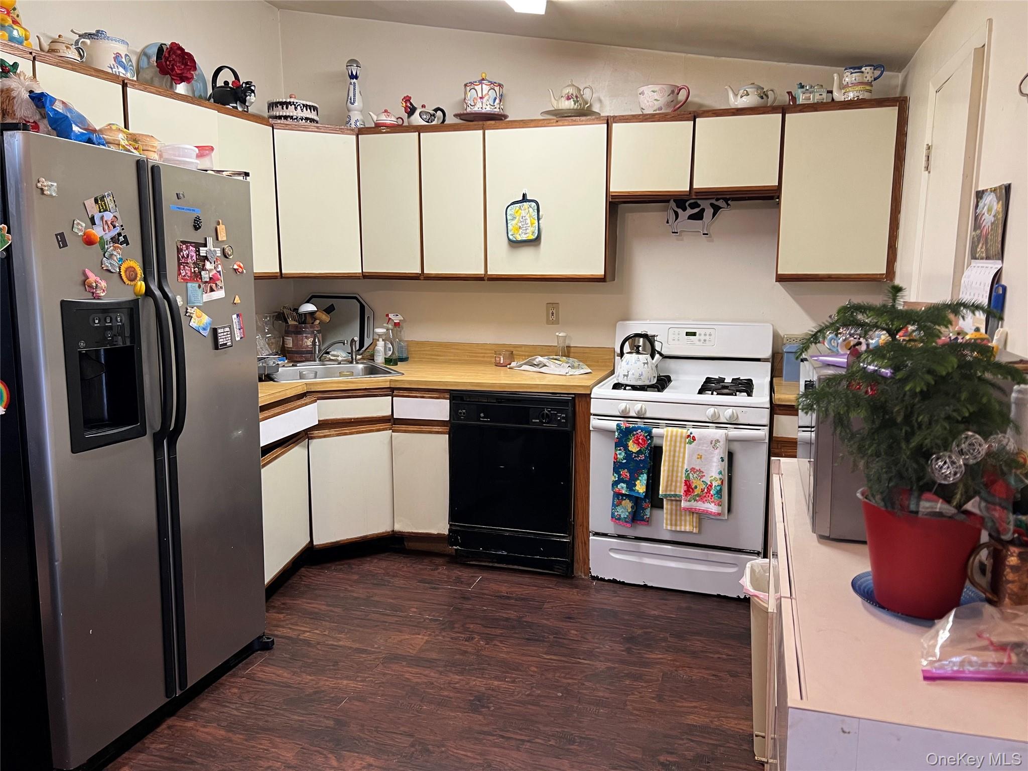 #2 photo, 78 Samuel Street, サフォーク郡 Ronkonkoma , NY 11779