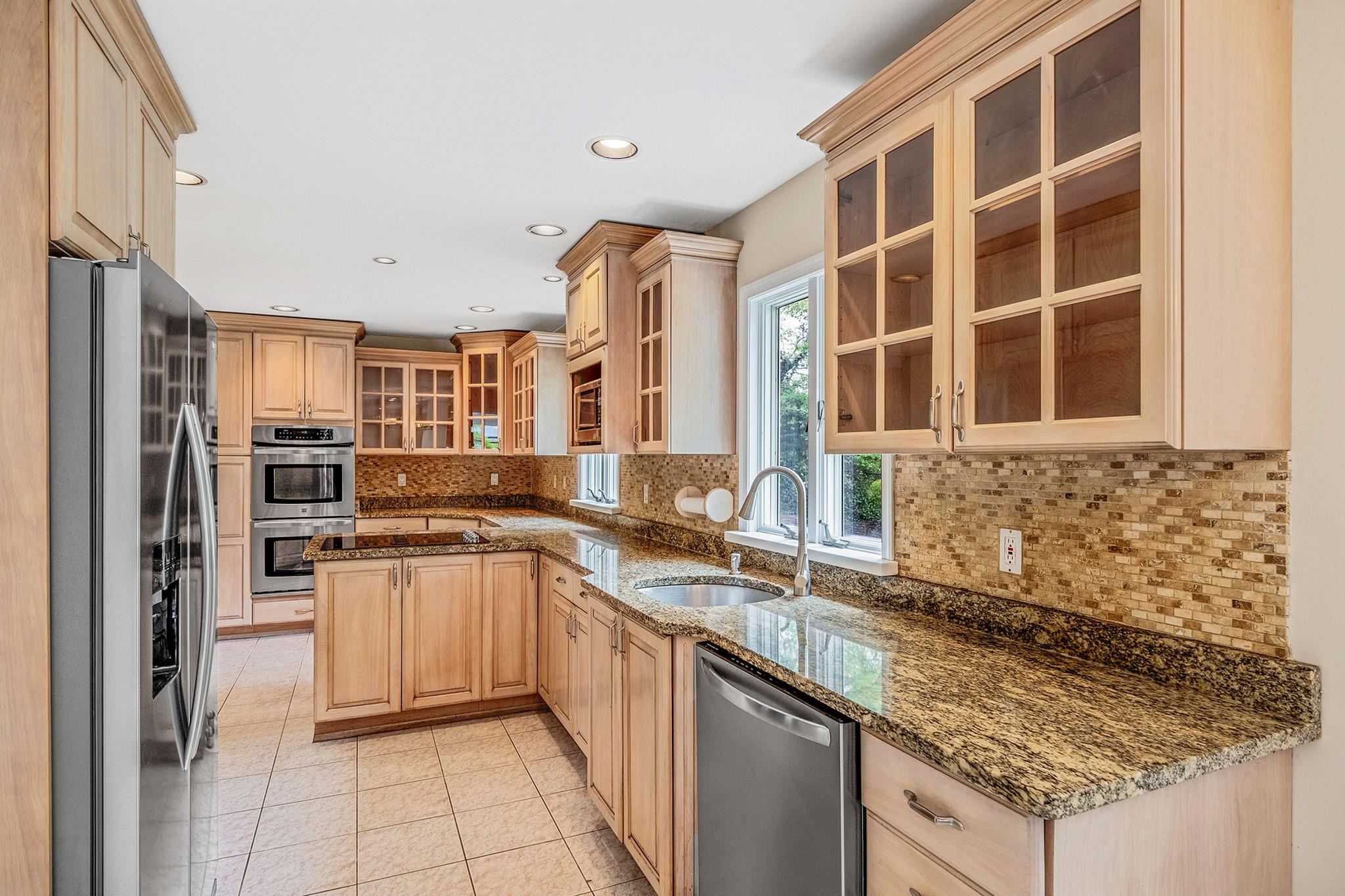 #18 photo, 57 Seward Drive, Dix Hills , NY 11746