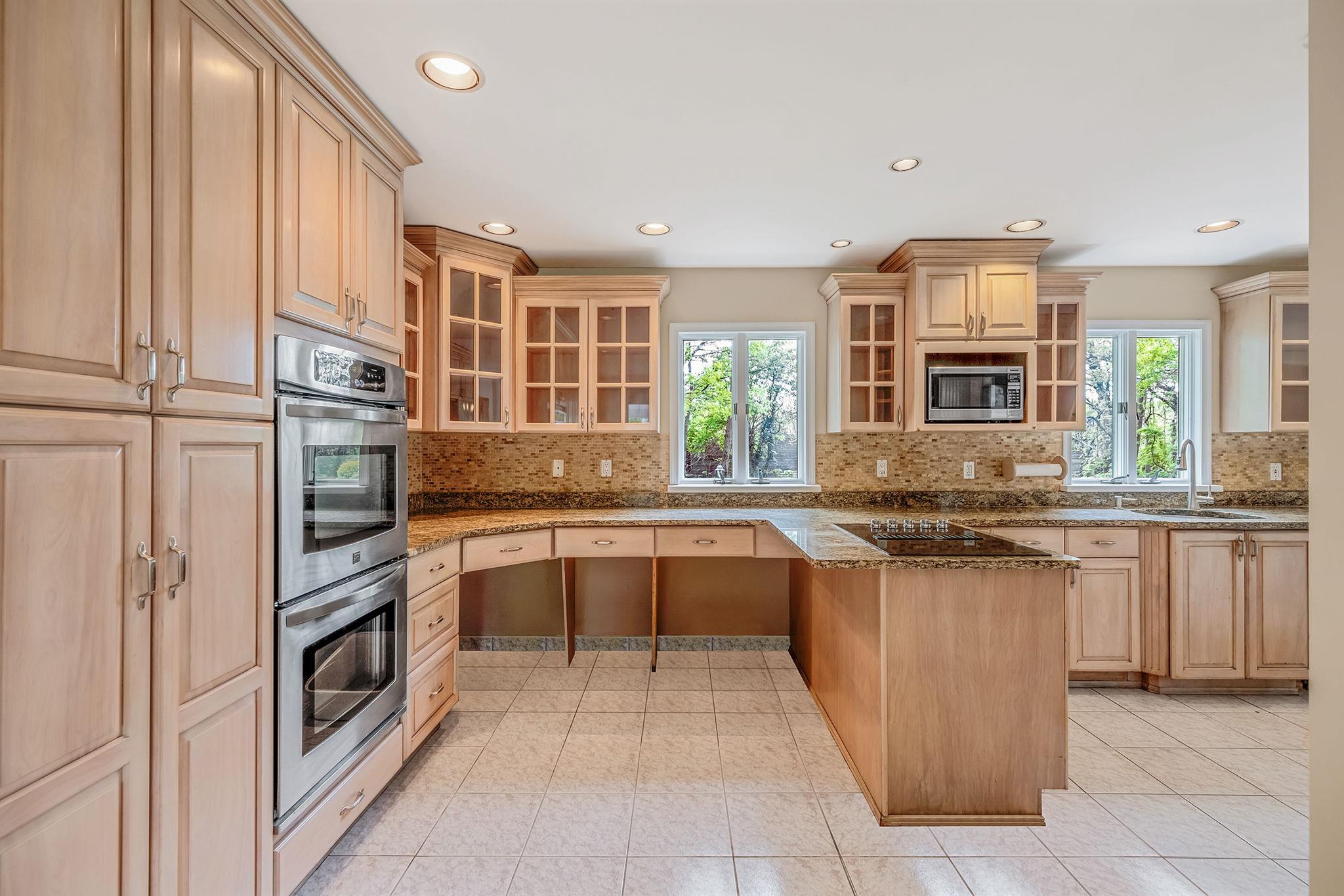 #20 photo, 57 Seward Drive, Dix Hills , NY 11746