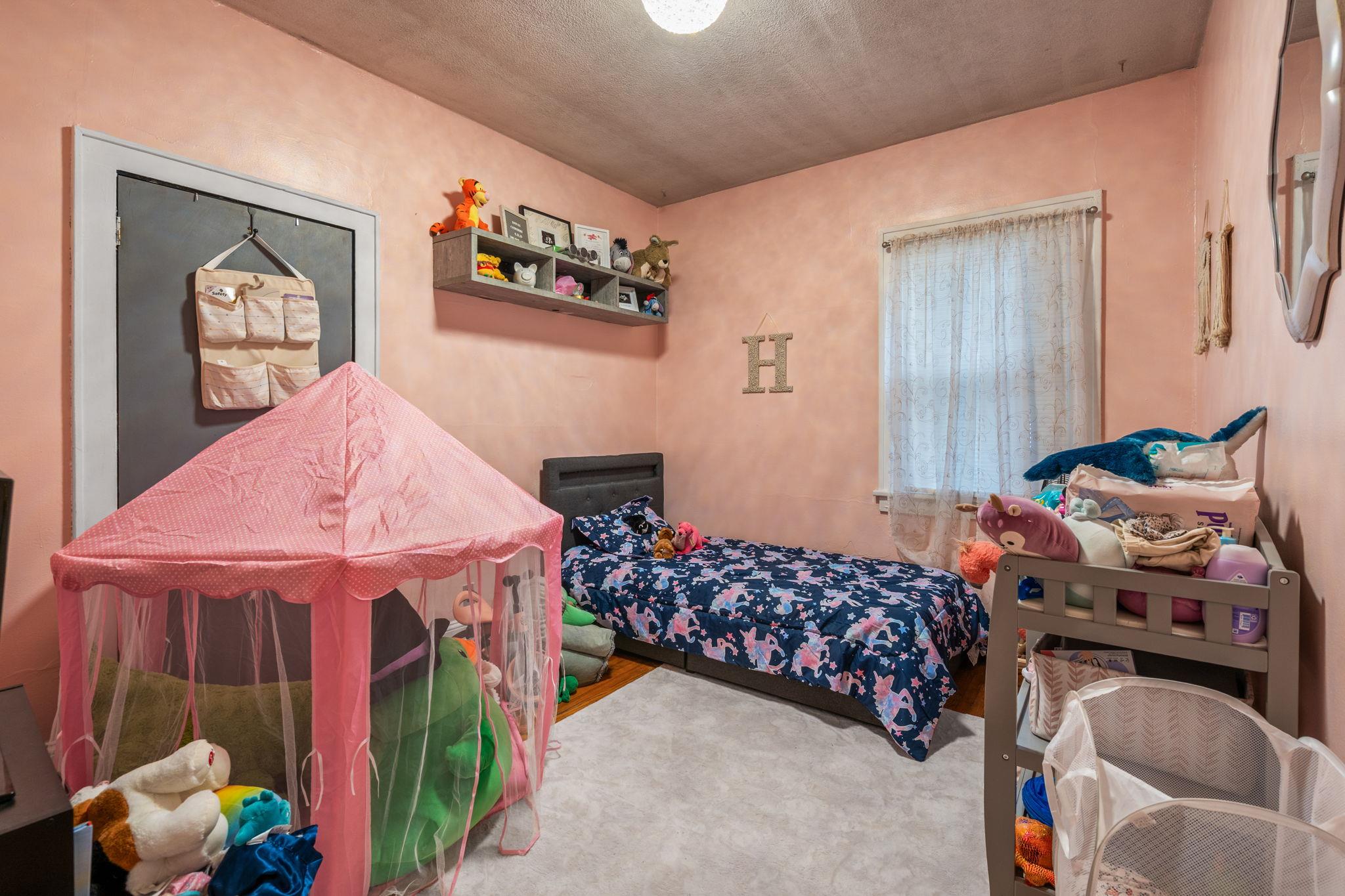 #20 photo, 6 Willow Street, Newburgh , NY 12550