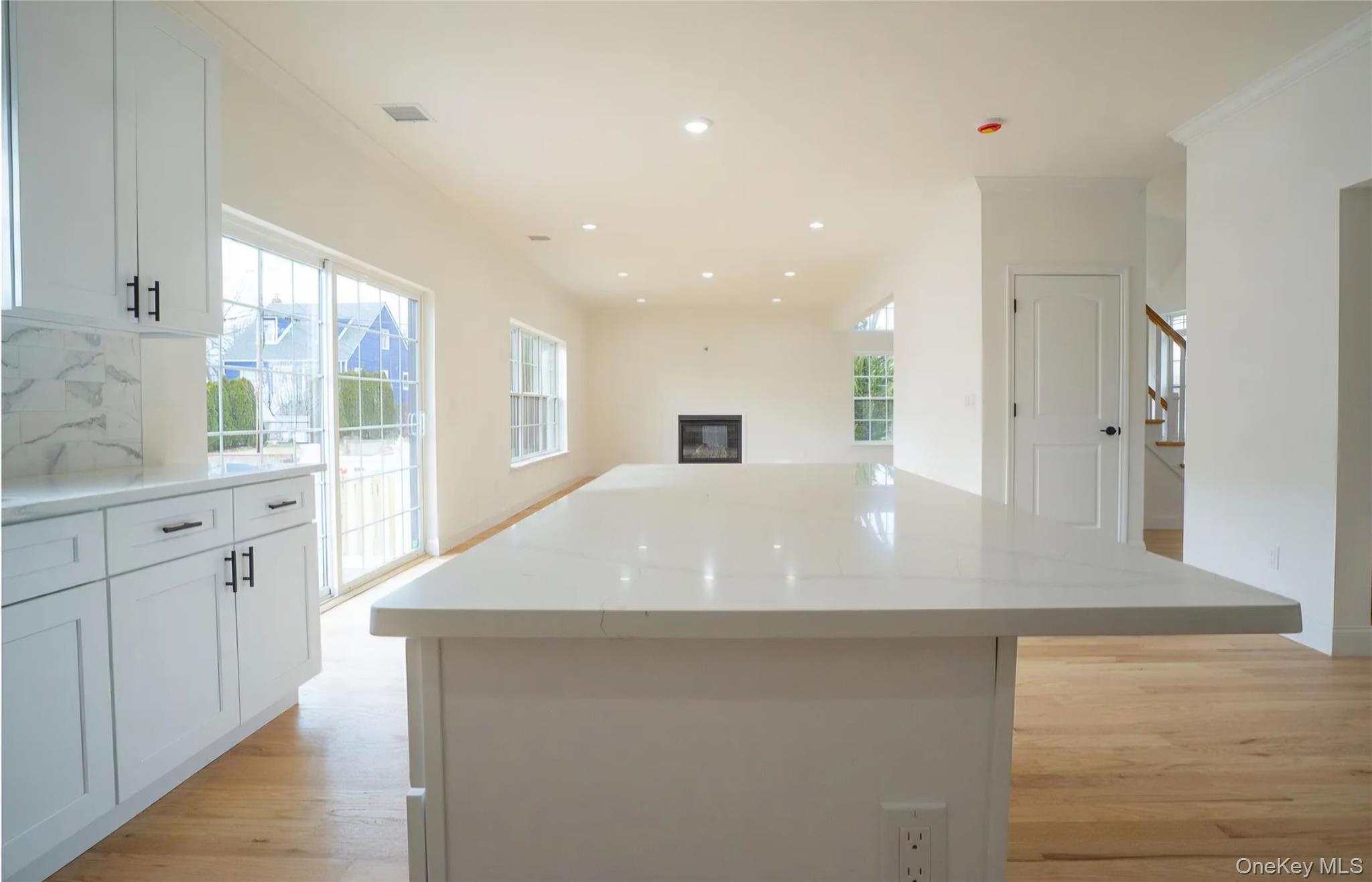 #12 photo, LOT 2 BLYDENBURG, サフォーク郡 Centereach , NY 11720