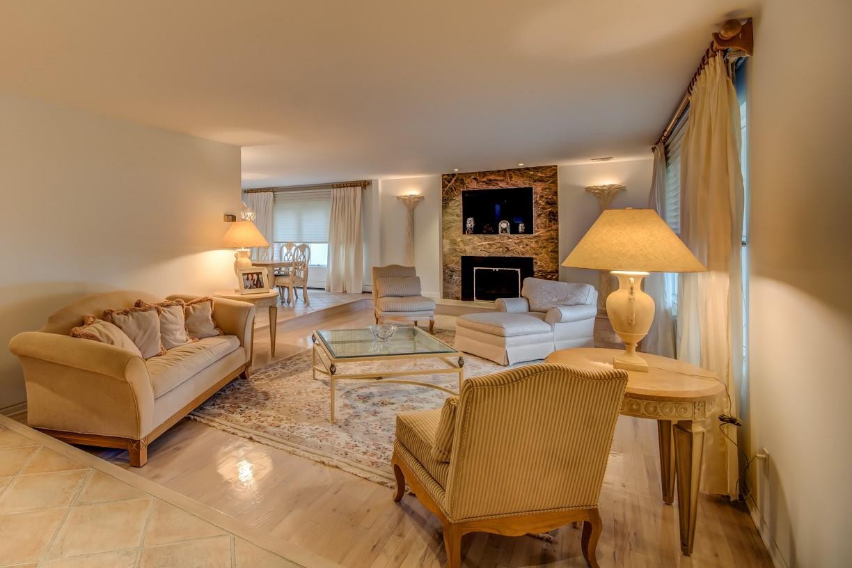 #3 photo, 21629 28th Avenue, クイーンズ区 Bayside , NY 11360