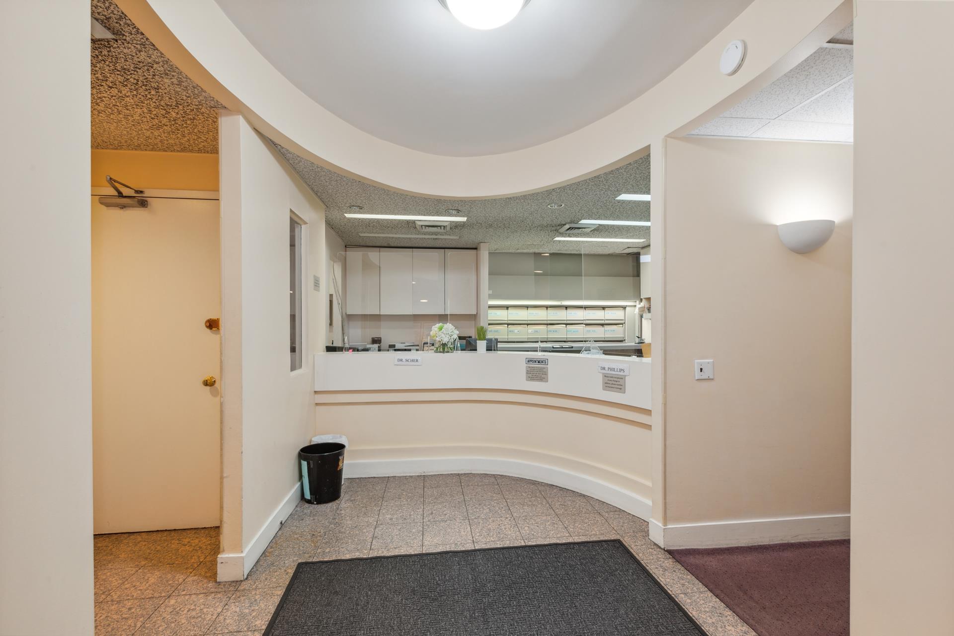 #3 photo, 1126 PARK Avenue, マンハッタン Carnegie Hill , NY 10128