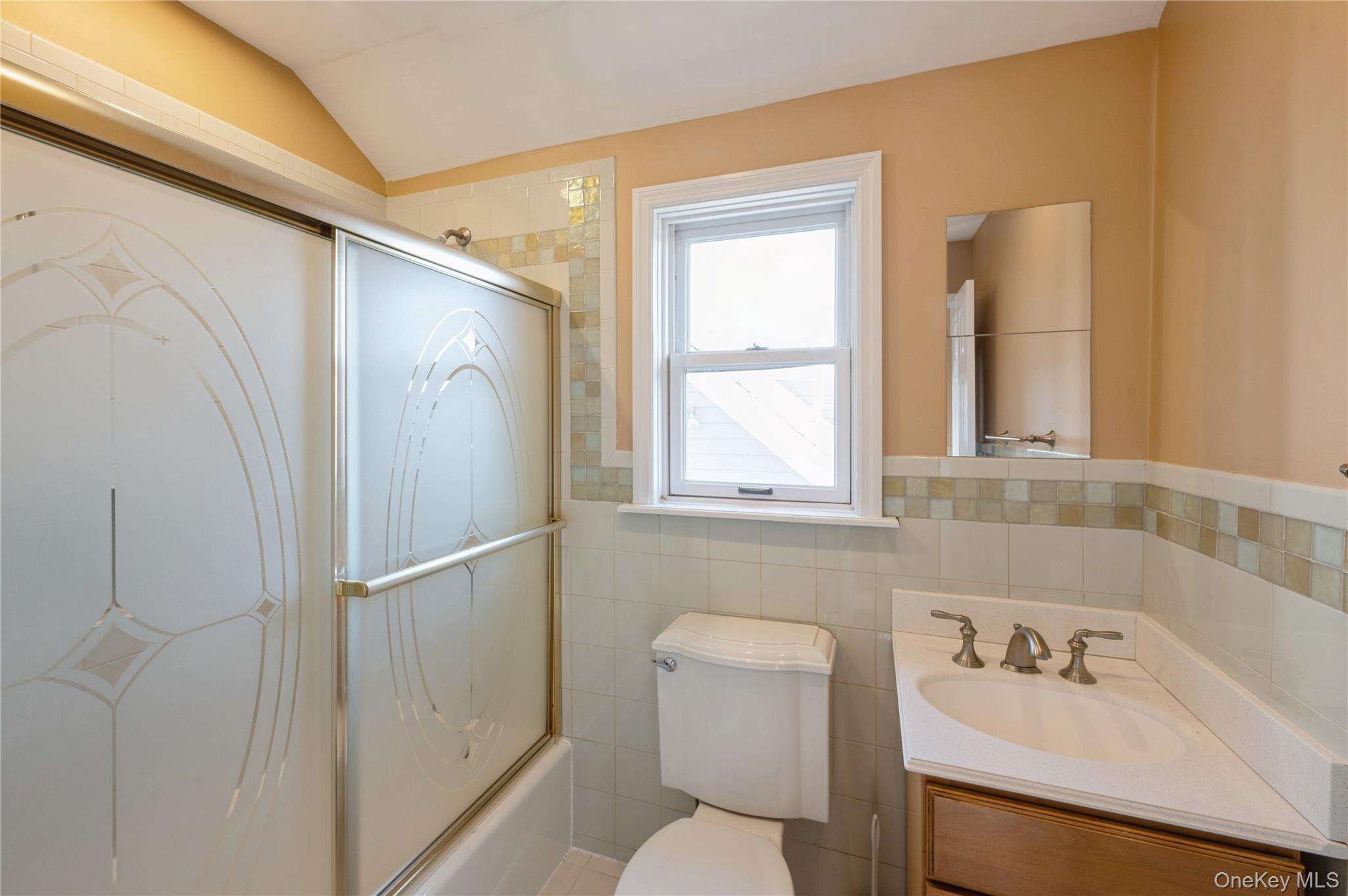 #12 photo, 258A Longstreet Avenue, ブロンクス区 Bronx , NY 10465