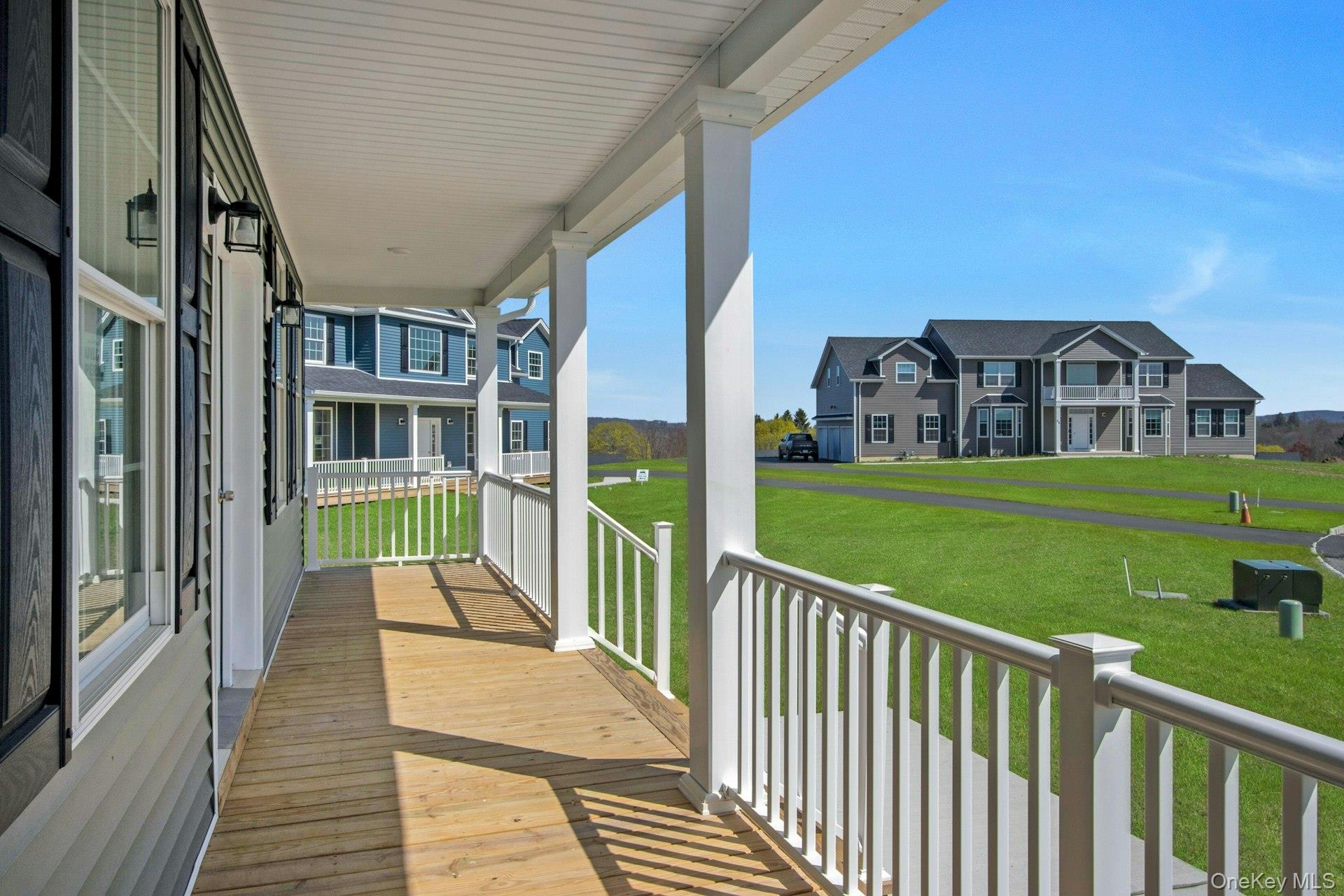 #2 photo, 47 Dartmouth Drive, Poughkeepsie , NY 12603