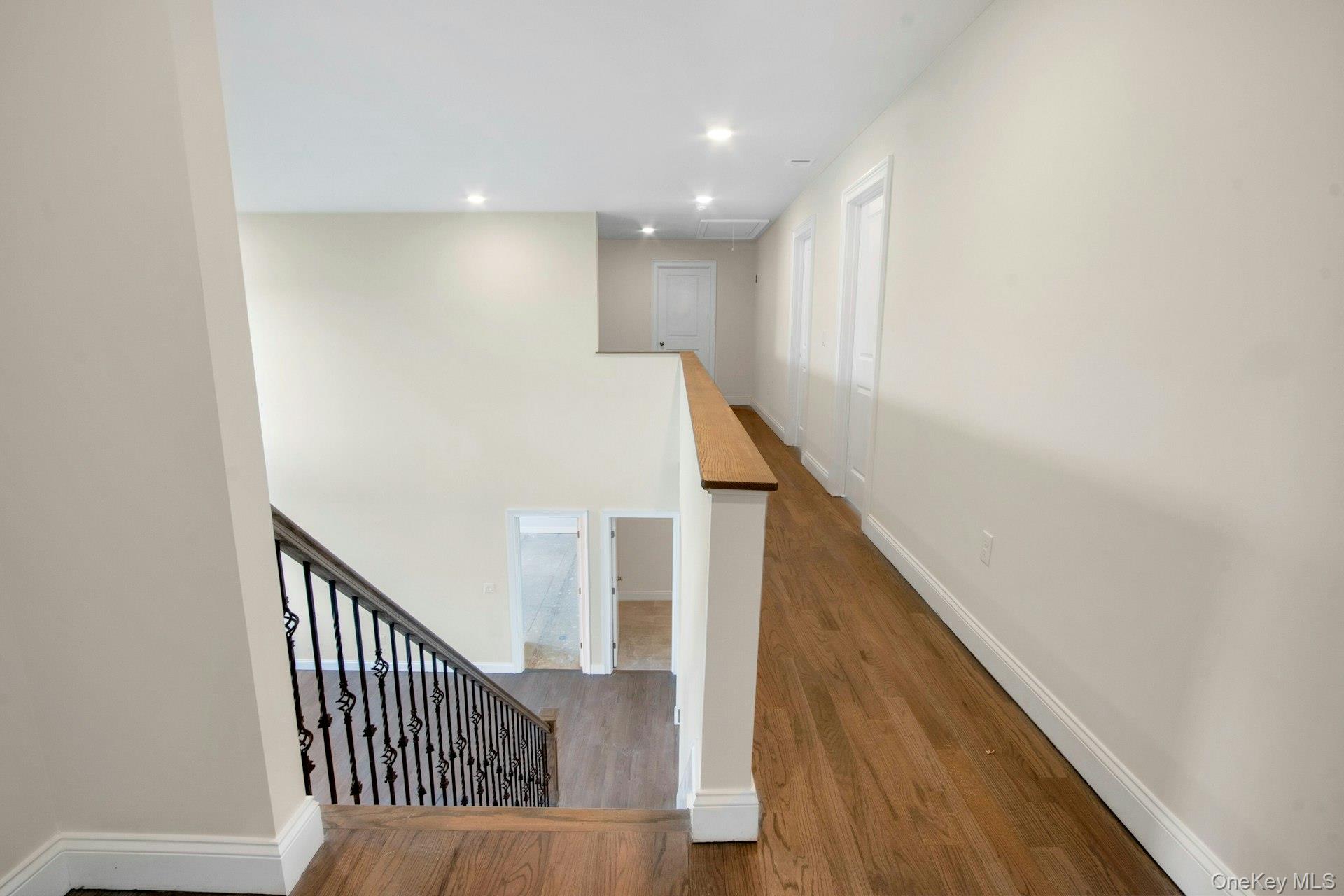 #20 photo, 47 Dartmouth Drive, Poughkeepsie , NY 12603