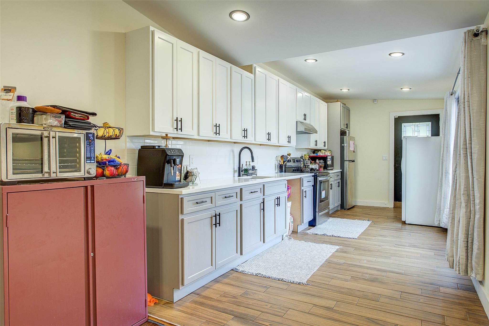 #20 photo, 67 Brewster St, Статен-Айленд ‖ Staten Island , NY 10304