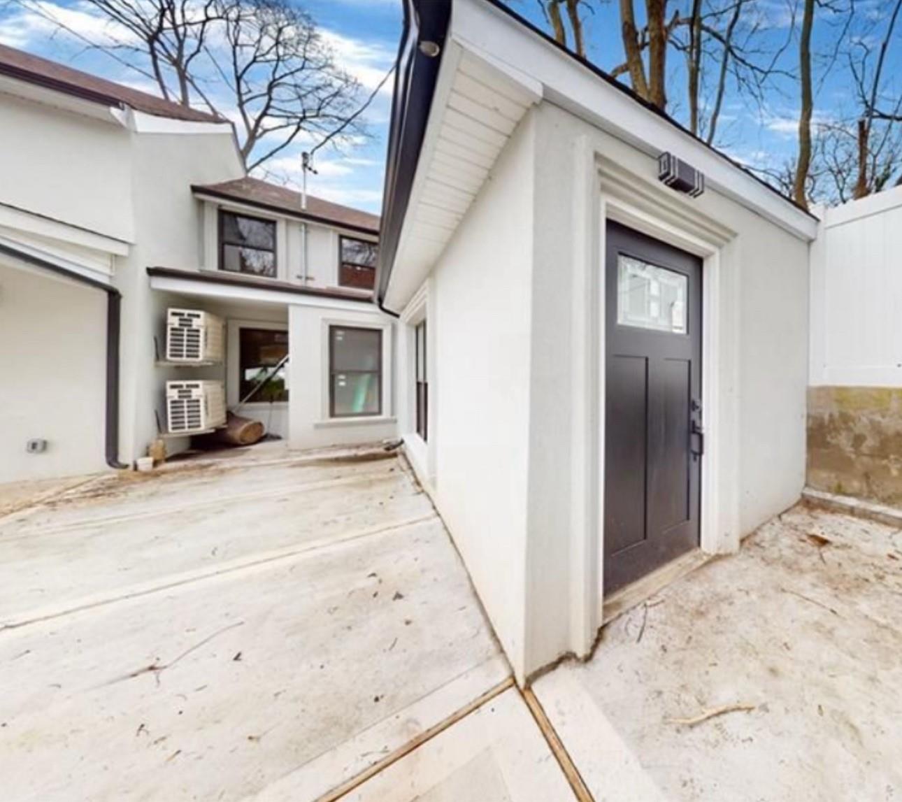 #5 photo, 67 Brewster St, Статен-Айленд ‖ Staten Island , NY 10304