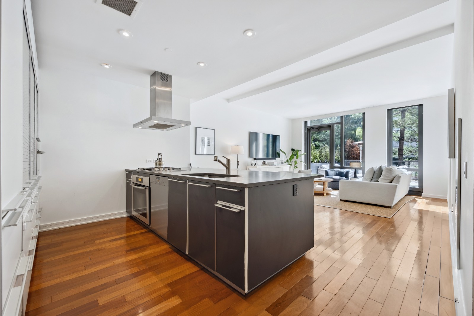 #8 photo, 101 Warren St, #5D, マンハッタン New York , NY 10007