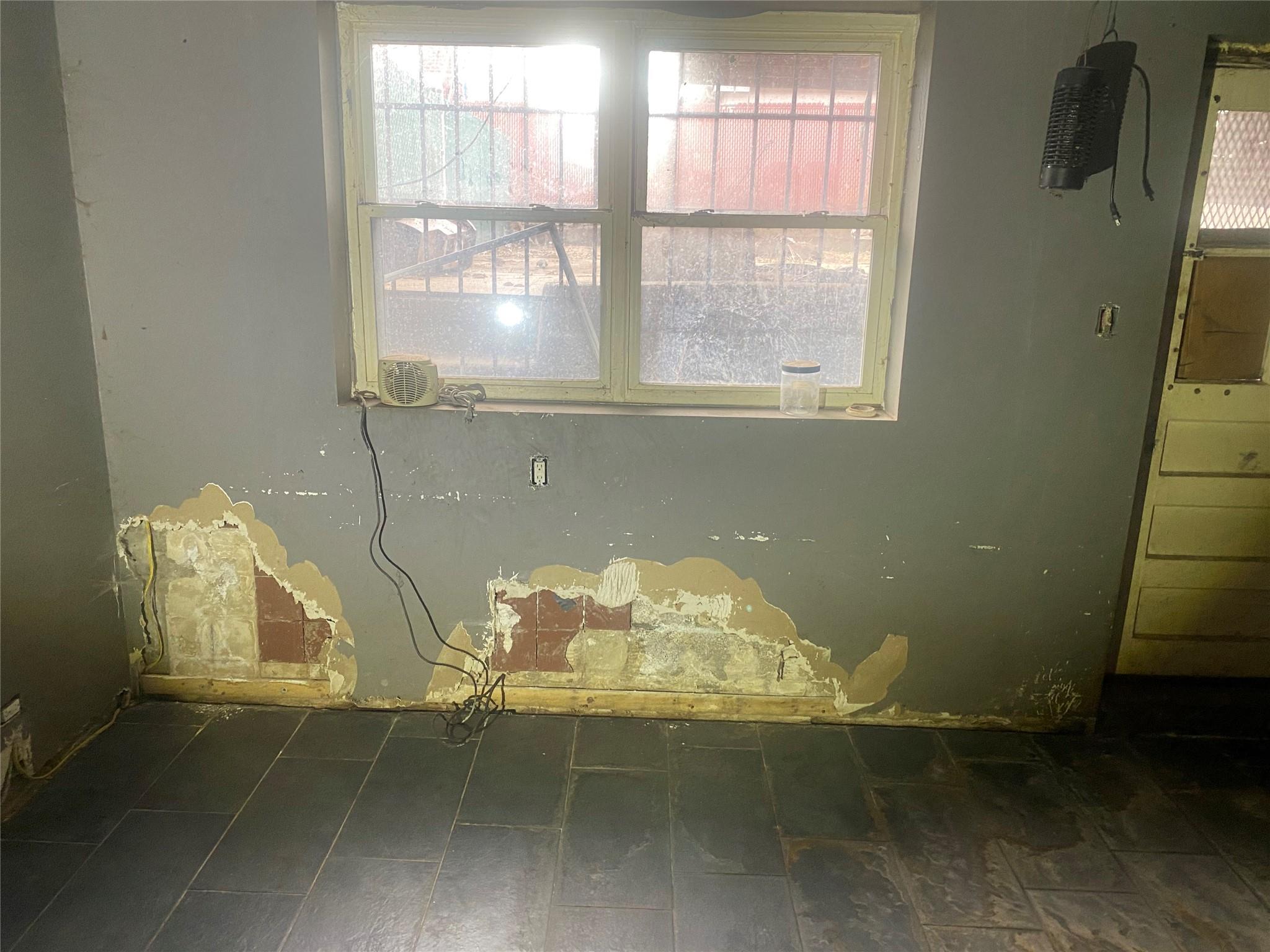 #1 photo, 2713 Eastchester Road, برونكس Bronx , NY 10469