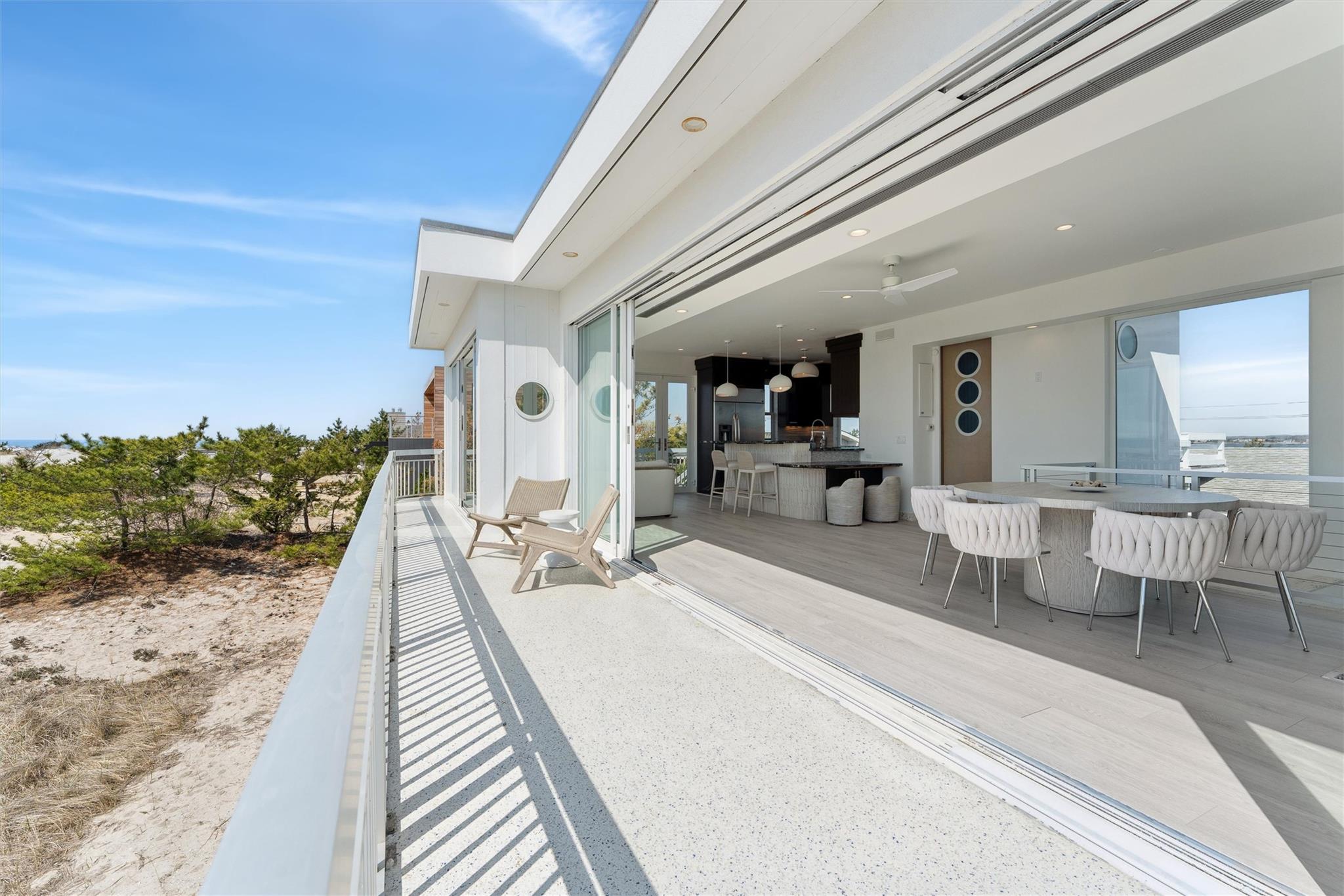 #14 photo, 413B Dune, サフォーク郡 Westhampton Beach , NY 11978