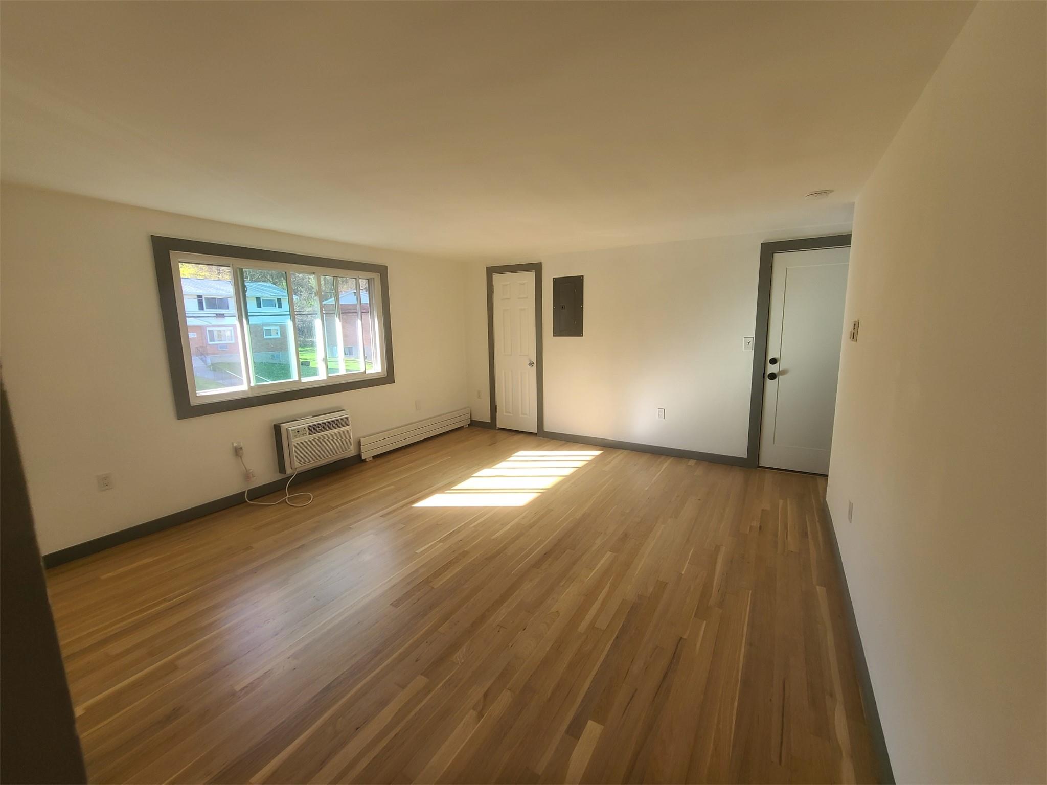 #7 photo, 1404 Parr Lake Drive, Newburgh , NY 12550