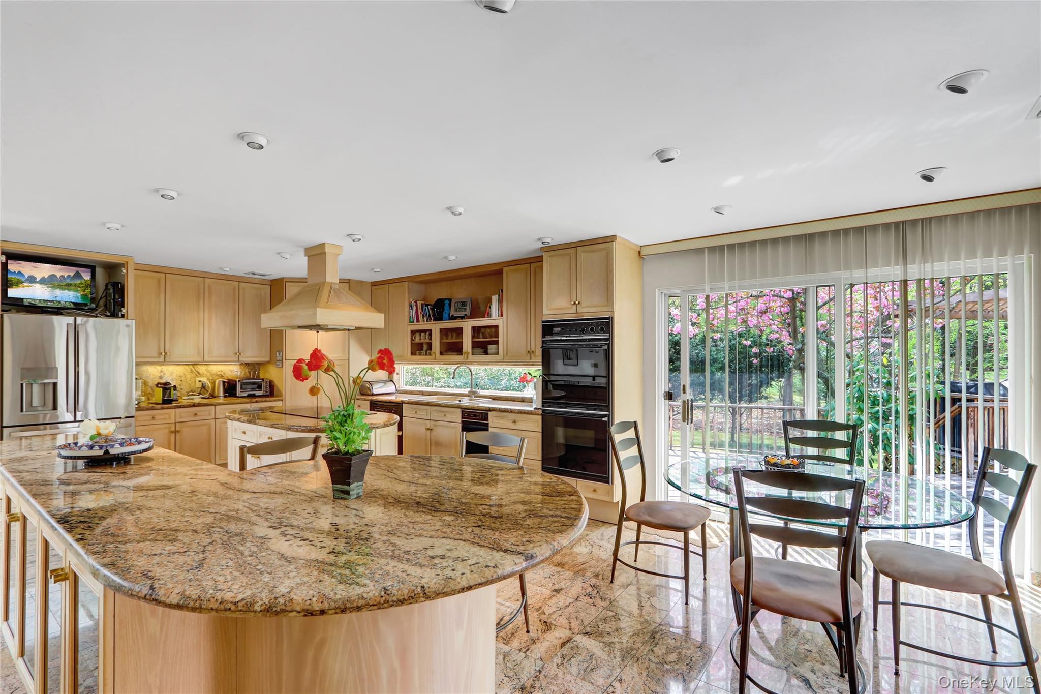 #11 photo, 4 Old Homestead Road, サフォーク郡 Port Jefferson , NY 11777