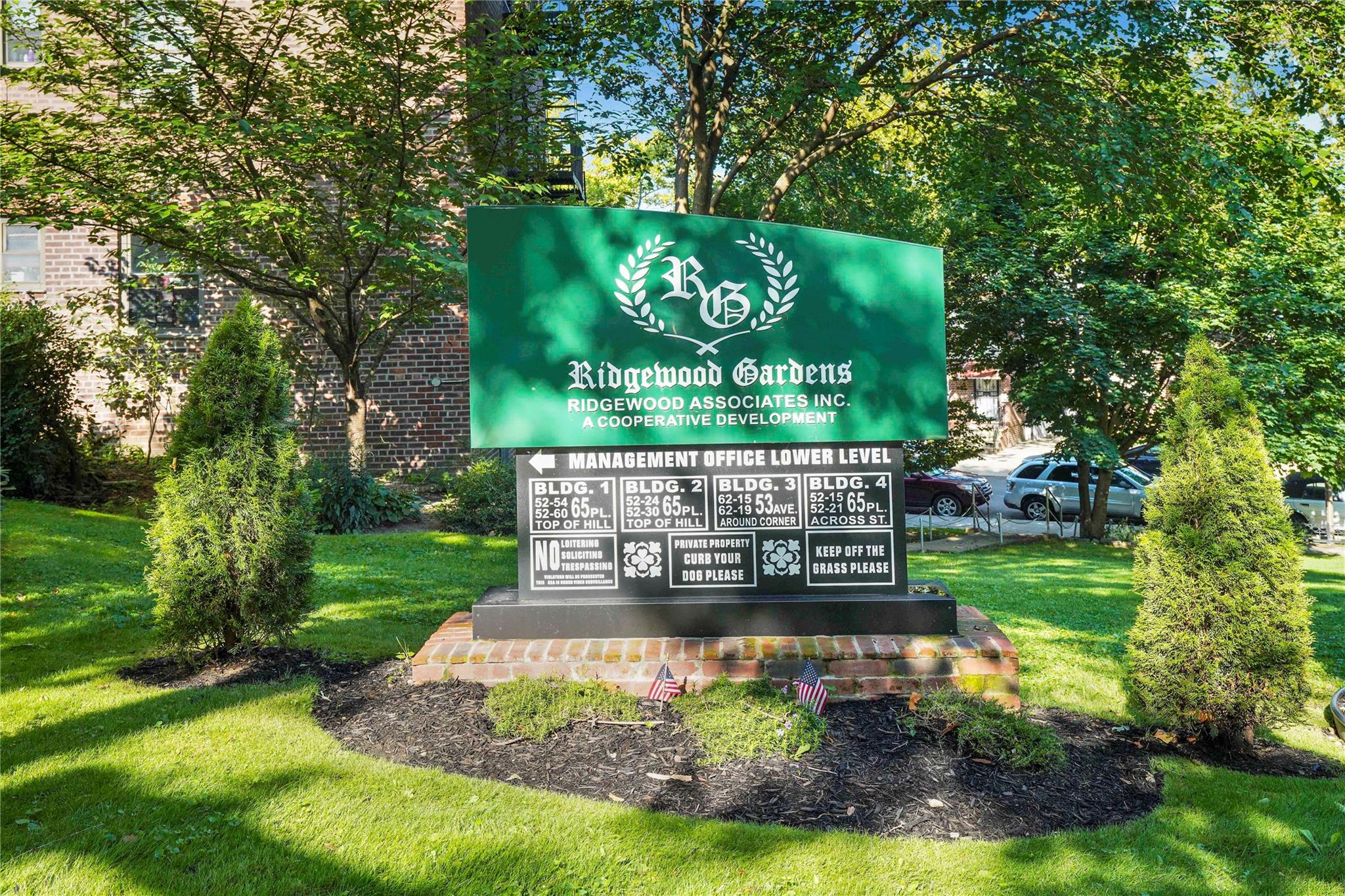 #4 photo, 52-15 65 Place, كوينز Maspeth , NY 11378