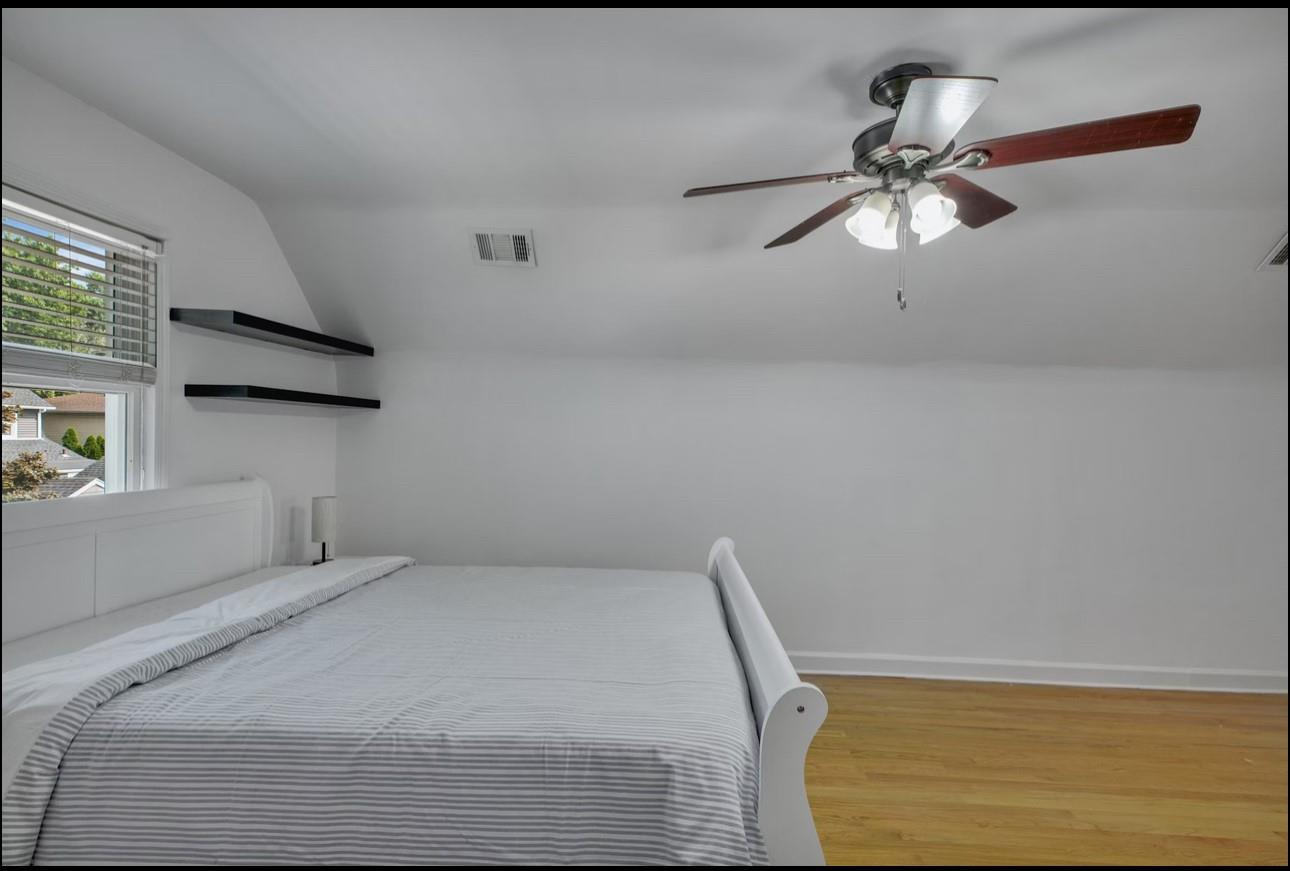 #15 photo, 556 N 12 Street, New Hyde Park , NY 11040