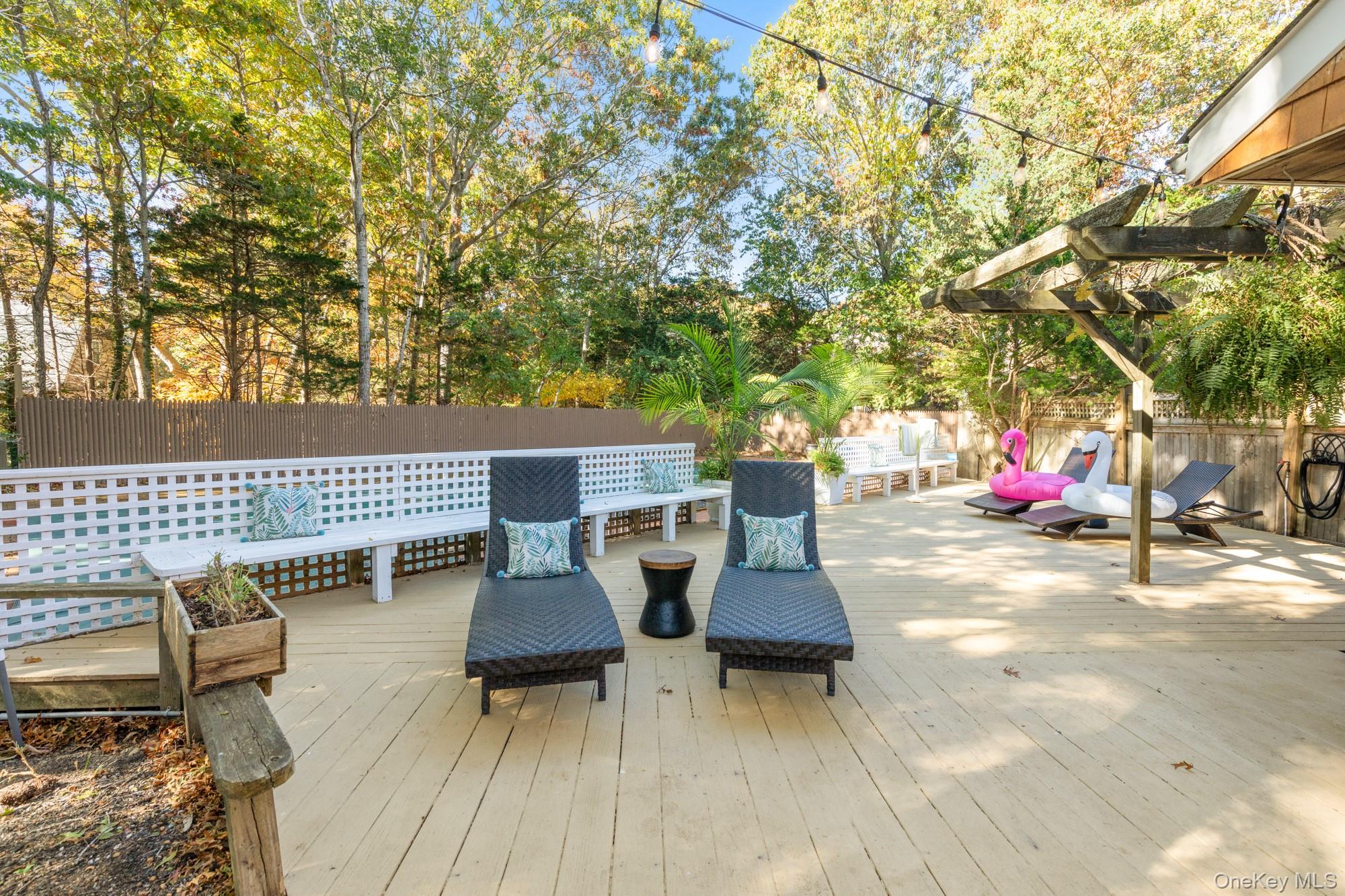 #18 photo, 20 Norfolk Drive, サフォーク郡 Springs , NY 11937