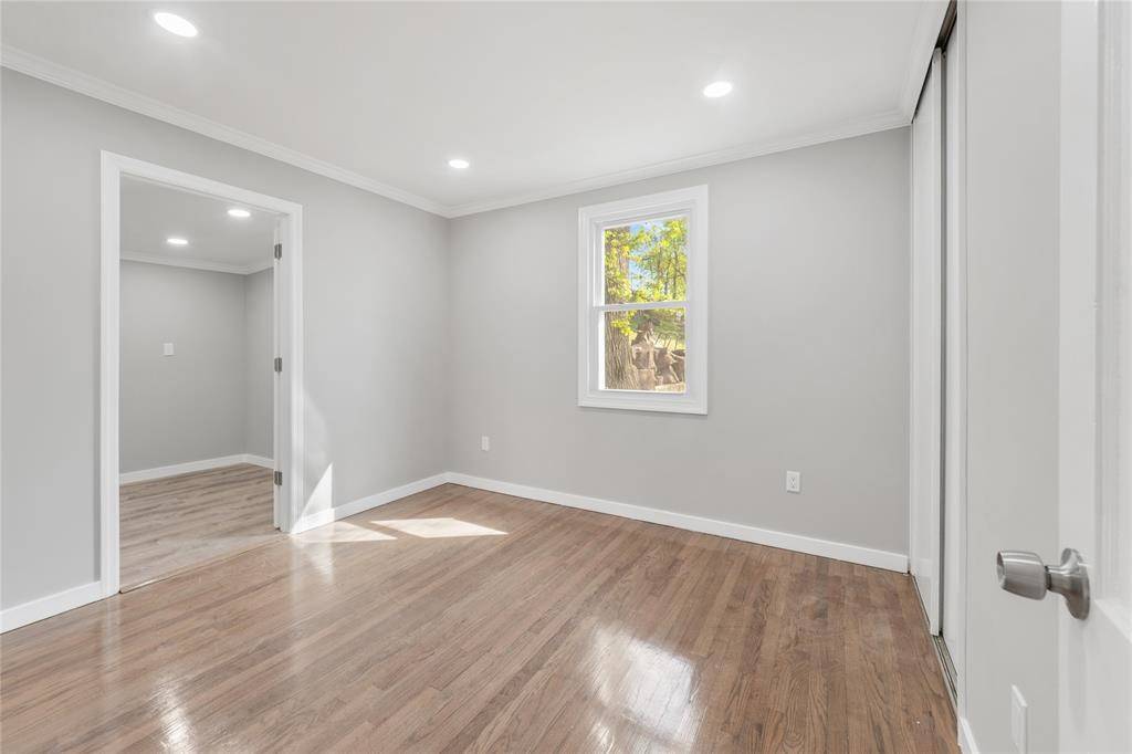 #13 photo, 84 Courter Avenue, Yonkers , NY 10705