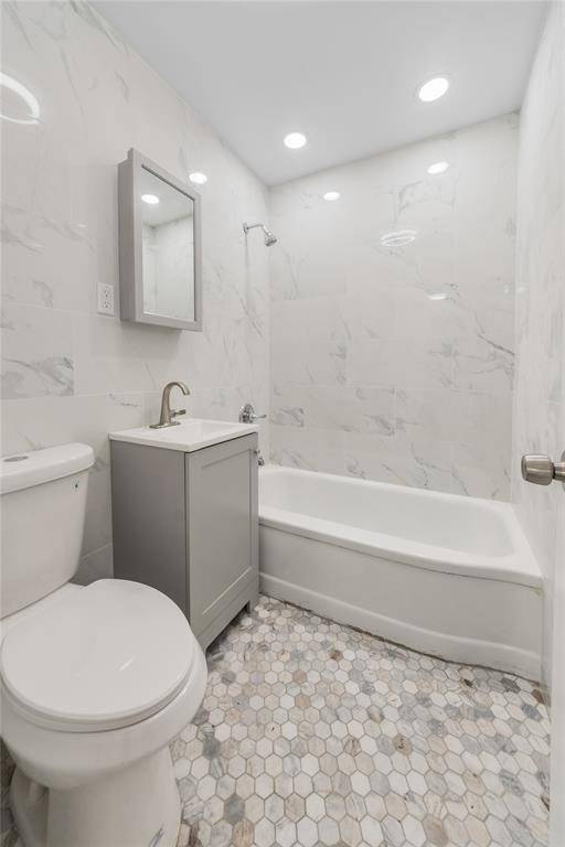 #9 photo, 84 Courter Avenue, Yonkers , NY 10705