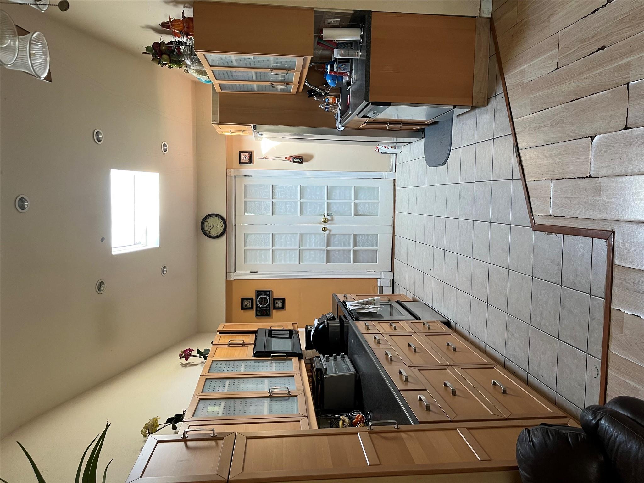 #4 photo, 14 Lurcott Lane, サフォーク郡 Central Islip , NY 11722