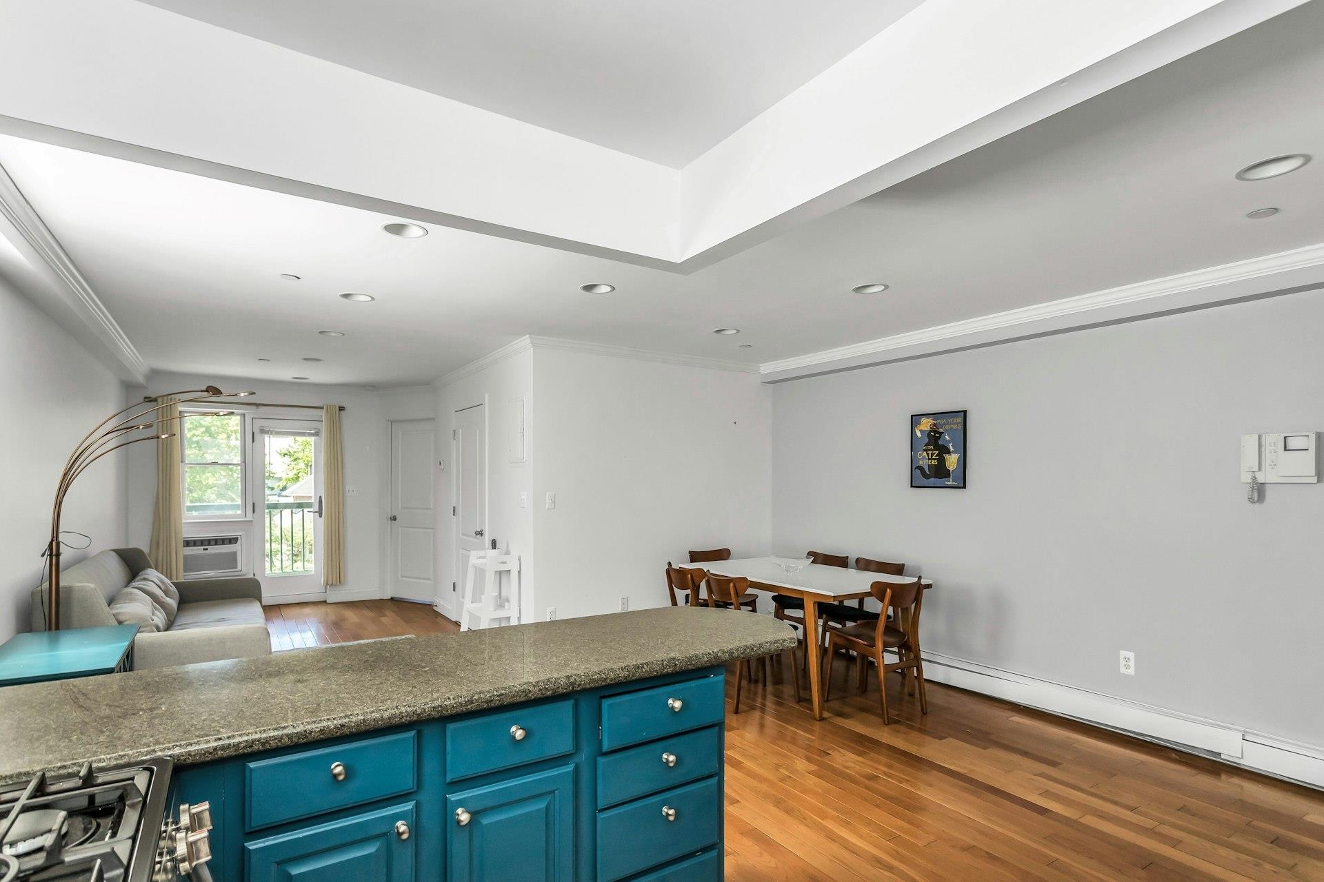 #12 photo, 83-71 116, クイーンズ区 Kew Gardens , NY 11418