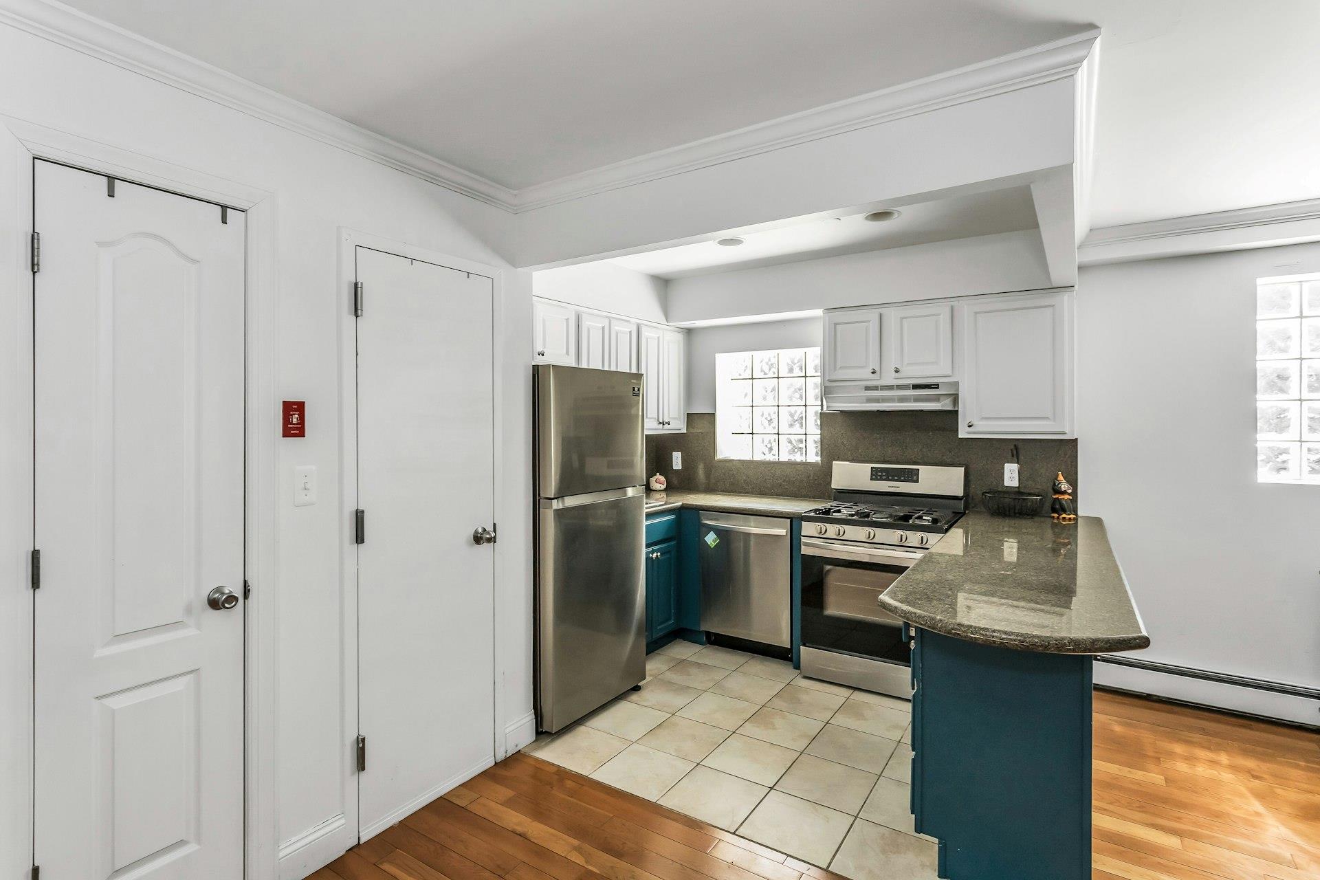 #4 photo, 83-71 116, クイーンズ区 Kew Gardens , NY 11418