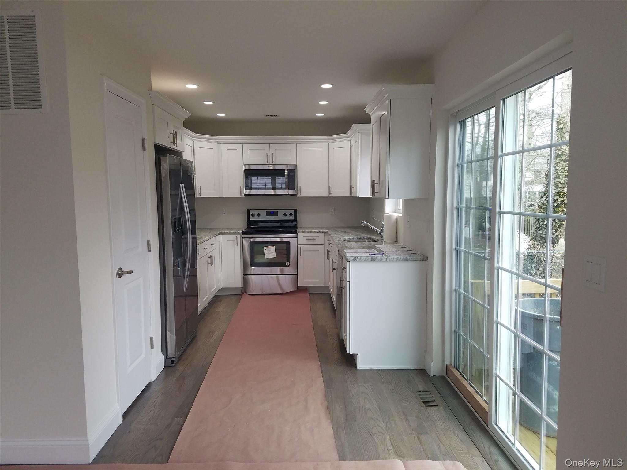 #2 photo, 487 NEIGHBORHOOD ROAD, サフォーク郡 Shirley , NY 11967