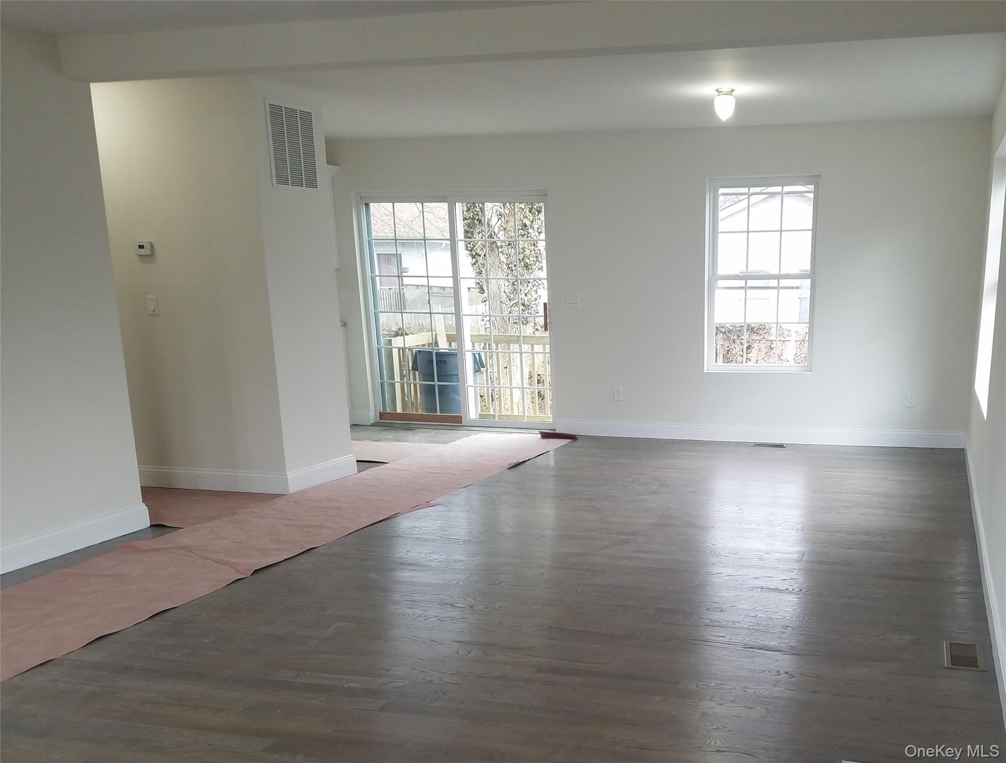 #3 photo, N/C ROBINSON Drive, サフォーク郡 Shirley , NY 11967