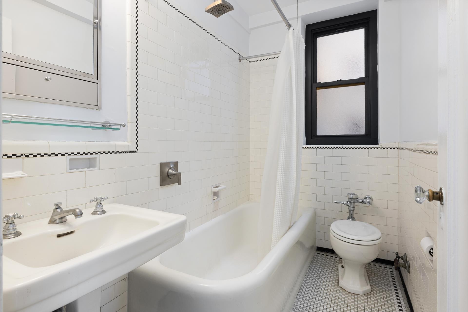 #6 photo, 235 E 22ND Street, マンハッタン Gramercy Park , NY 10010