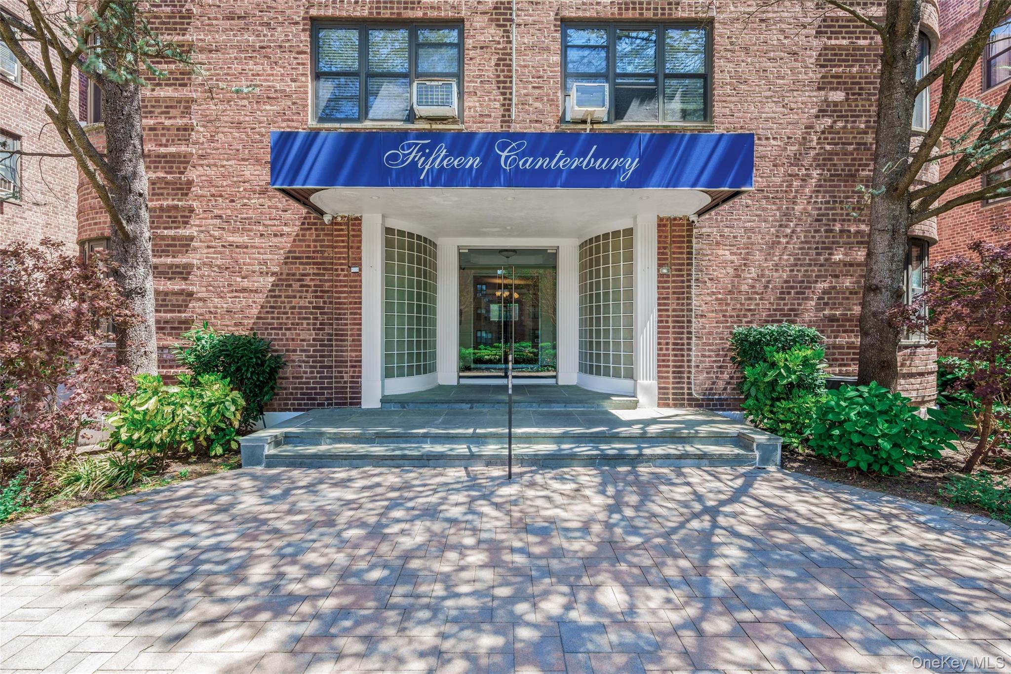 #2 photo, 15 Canterbury Road, ナッソー郡 Great Neck , NY 11021
