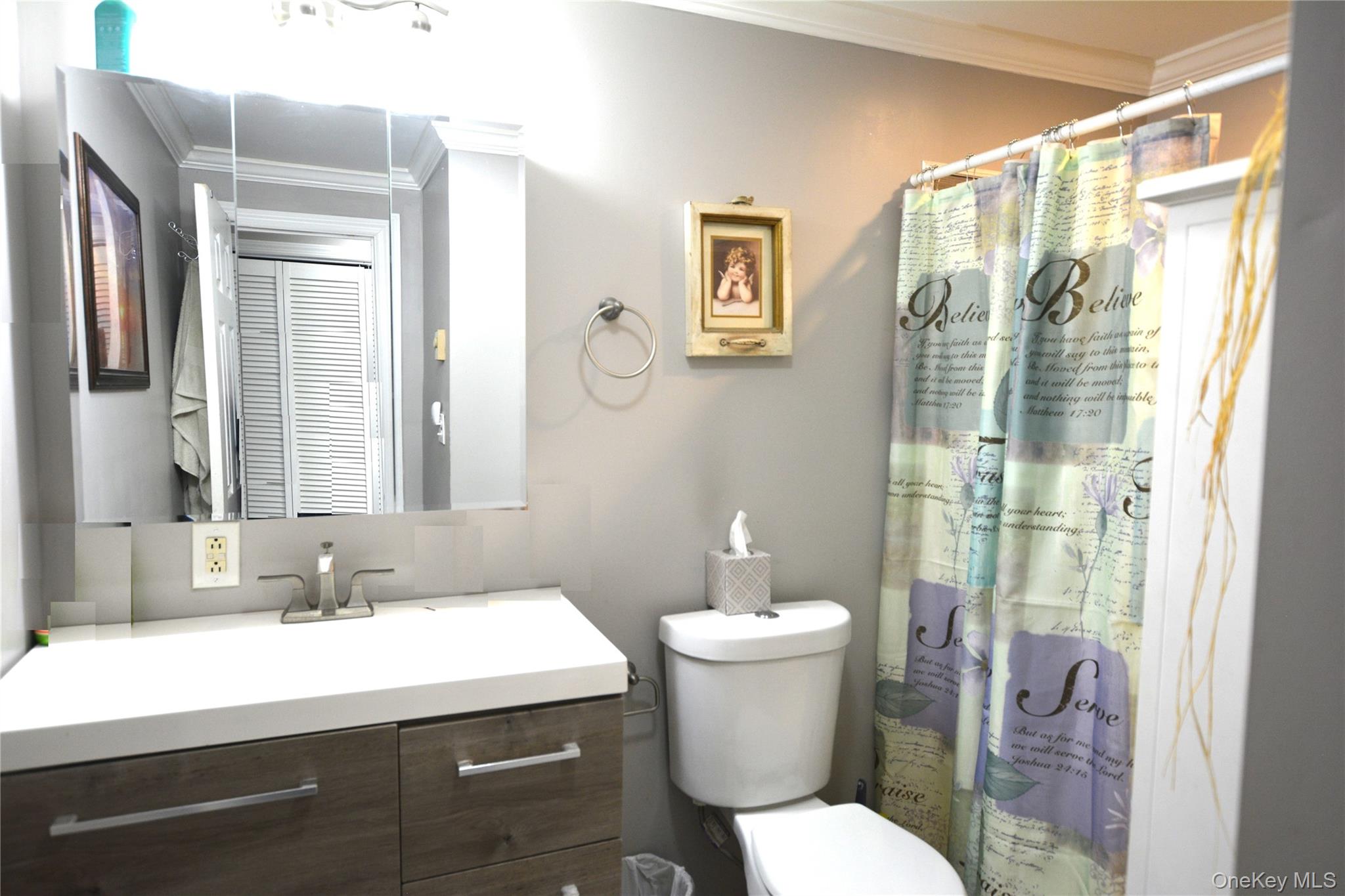 #9 photo, 77 Village Circle W, サフォーク郡 Manorville , NY 11949