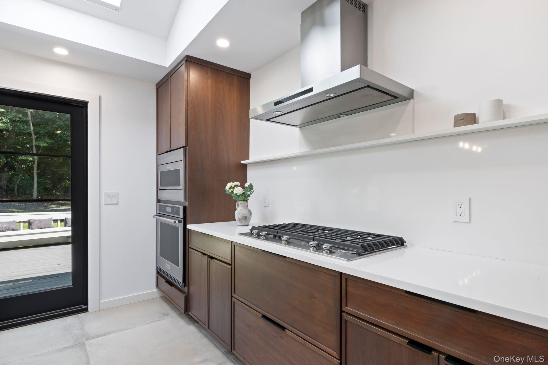 #16 photo, 79 Brookhill Lane, サフォーク郡 Huntington , NY 11743