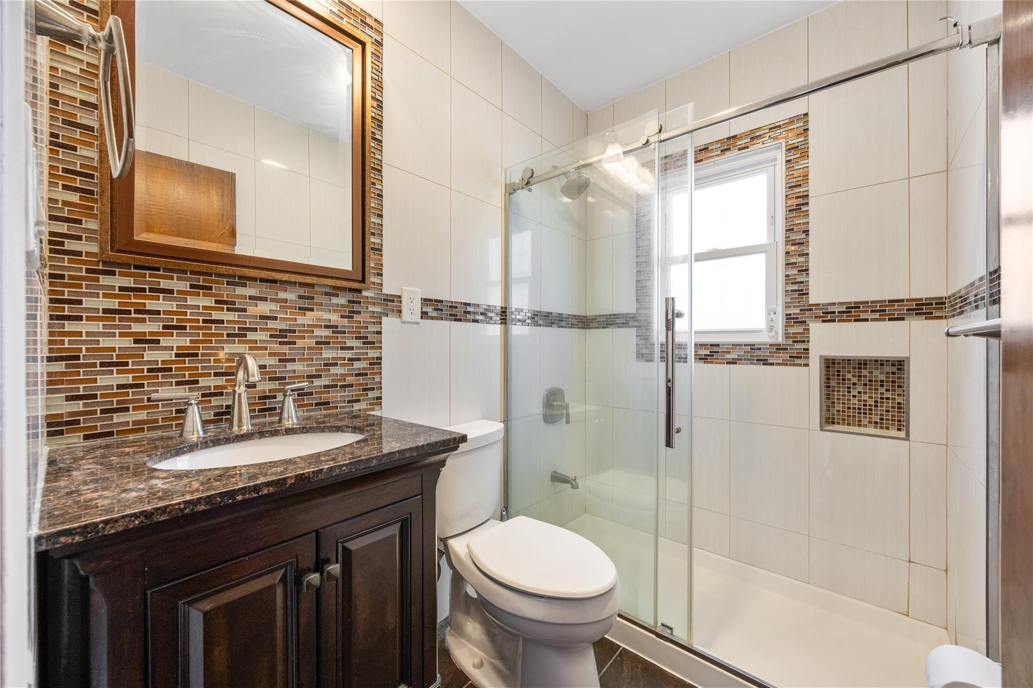 #10 photo, 15911 29th Avenue, Flushing , NY 11358