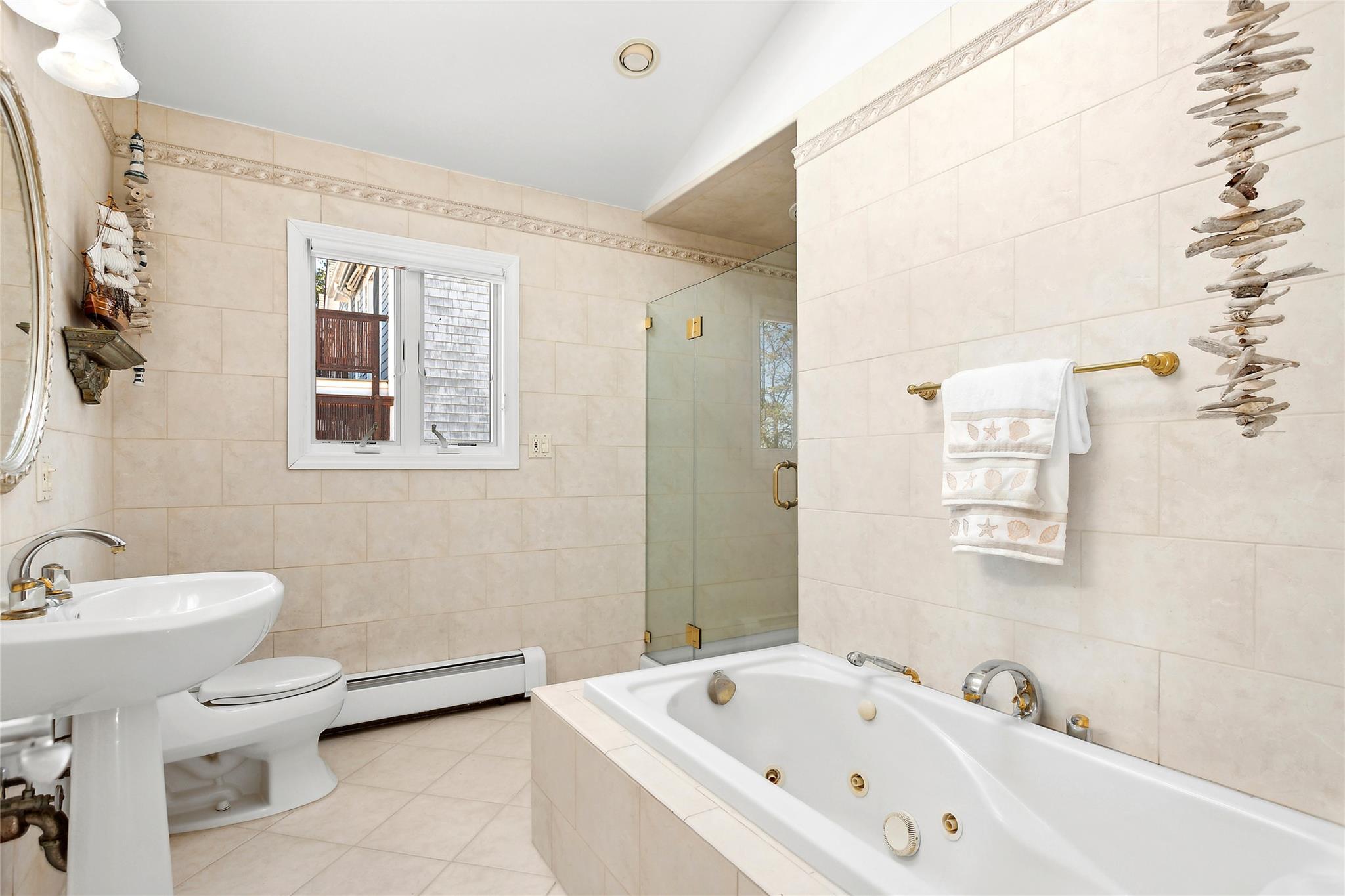 #10 photo, 23 E Shore Drive, ナッソー郡 Bayville , NY 11709