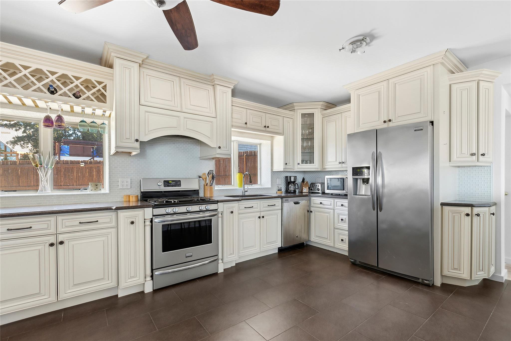 #14 photo, 23 E Shore Drive, ナッソー郡 Bayville , NY 11709