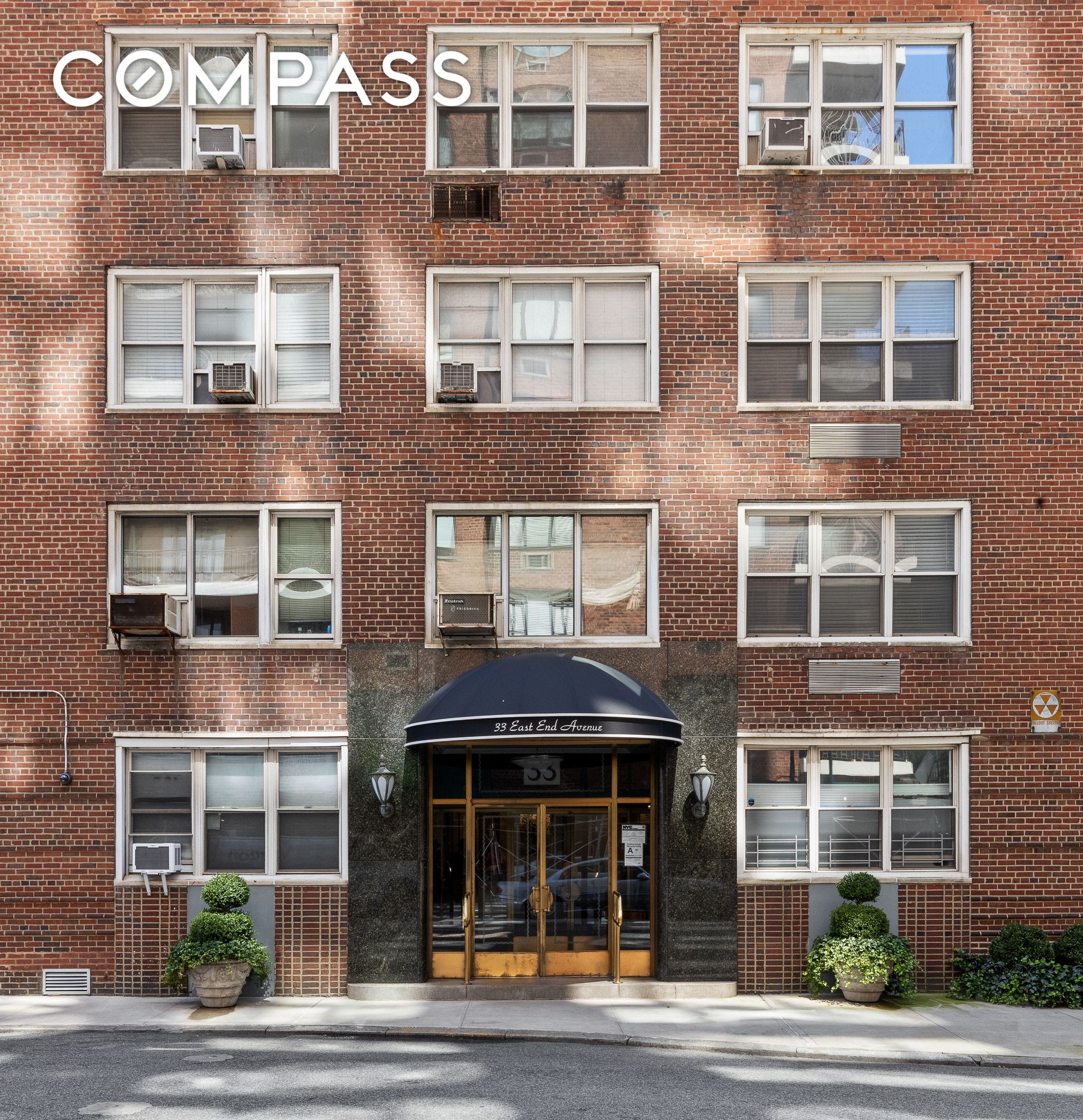 #13 photo, 33 E End Avenue, マンハッタン Upper East Side , NY 10028