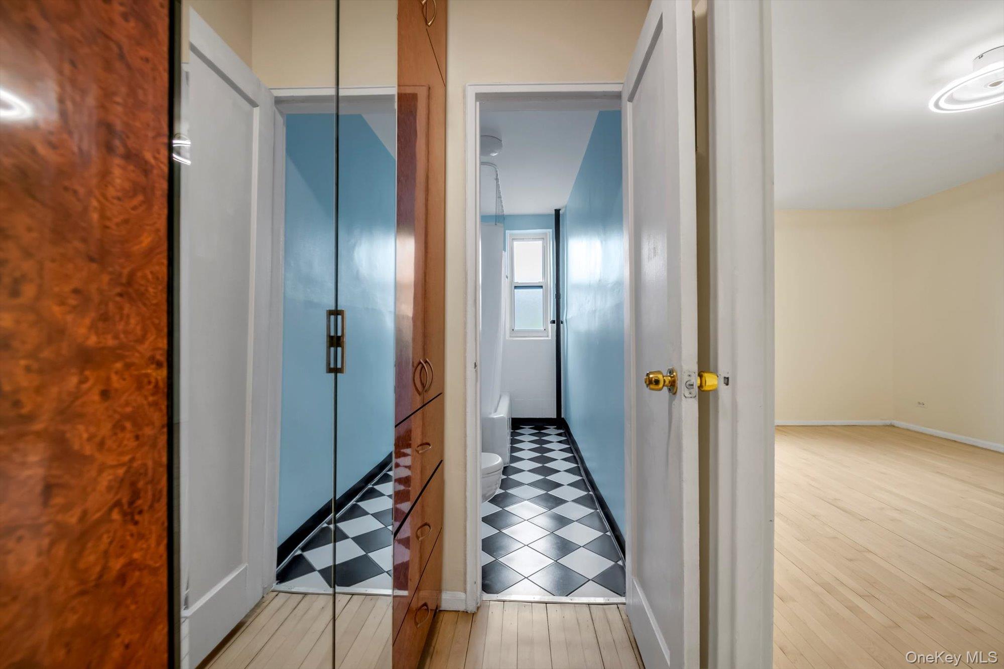 #9 photo, 88-01 35th Avenue, Jackson Heights , NY 11372