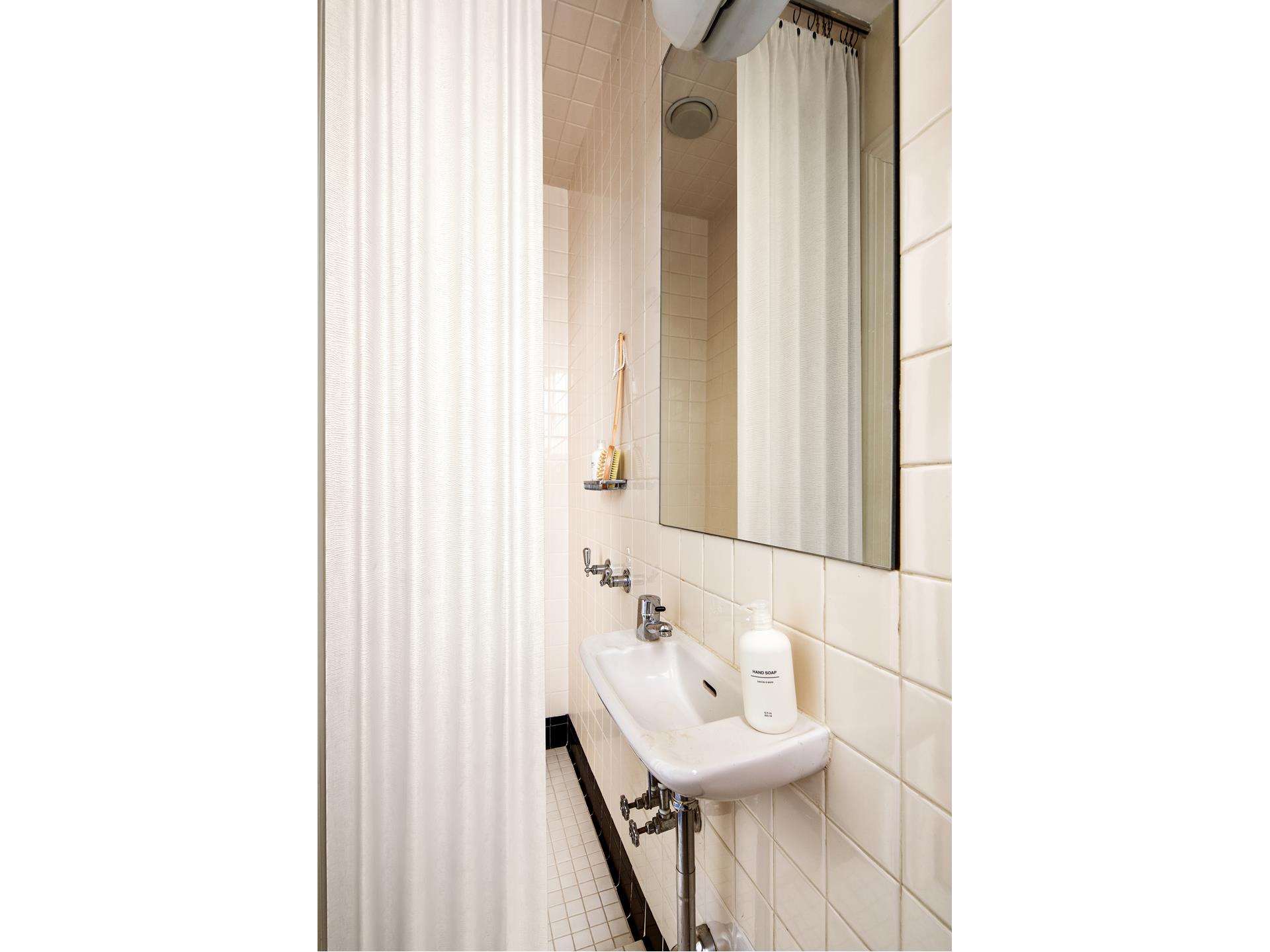 #13 photo, 895 W END Avenue, マンハッタン Upper West Side , NY 10025