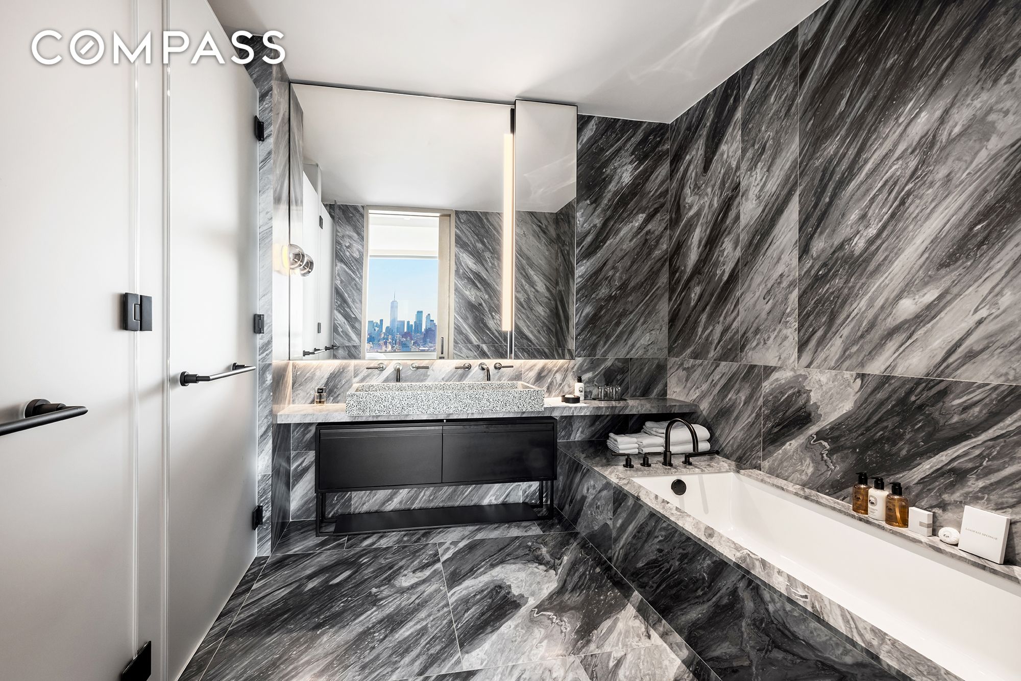 #9 photo, 25 W 28th Street, マンハッタン NoMad , NY 10001