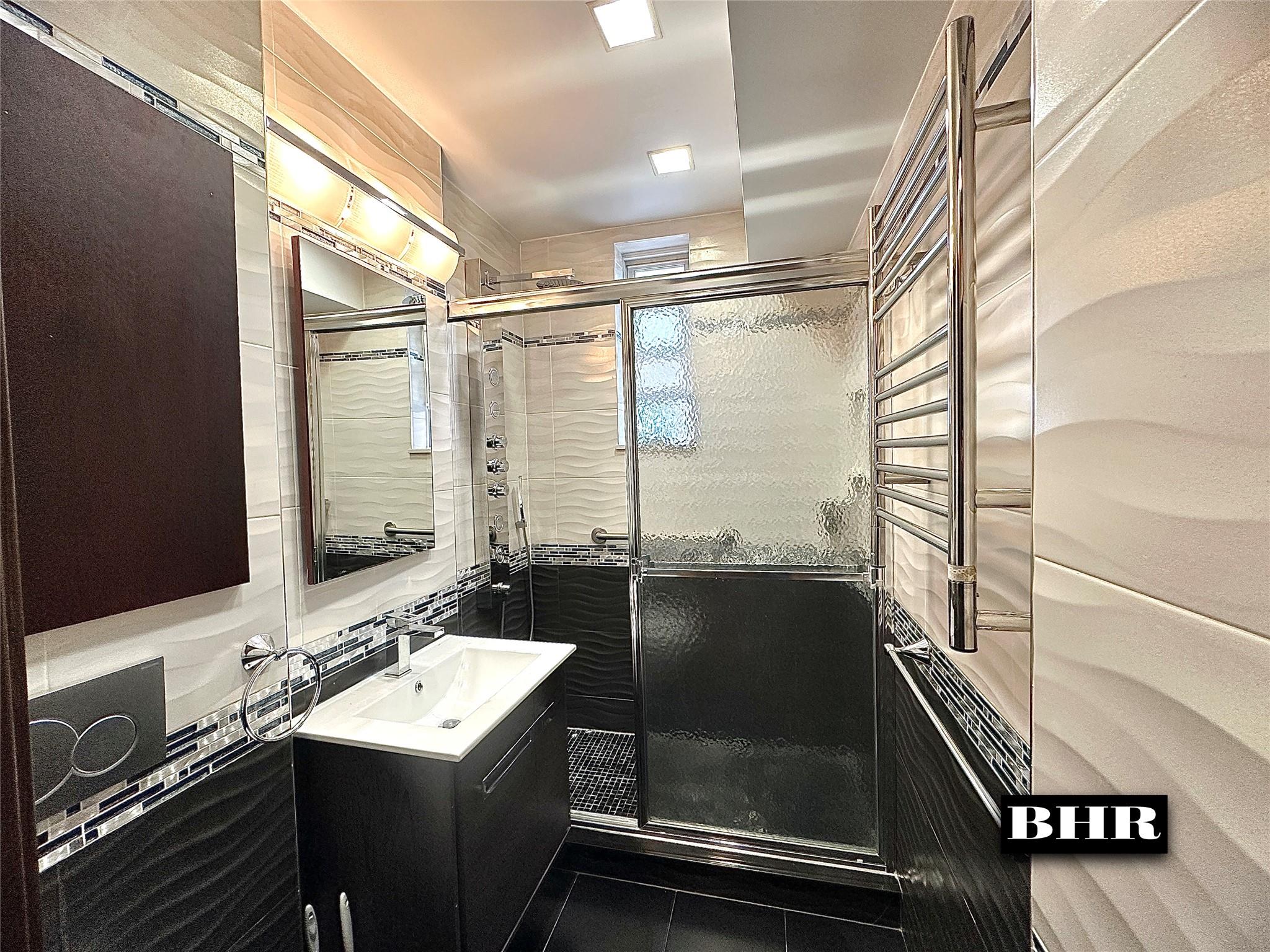 #7 photo, 2461 E 29th Street, Brooklyn , NY 11235