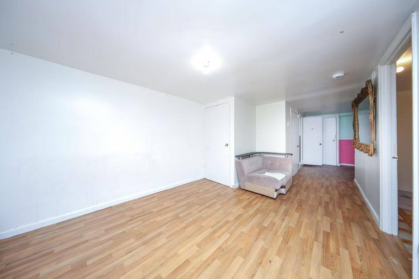 #9 photo, 3392 12 Avenue, ブルックリン区 Brooklyn , NY 11218