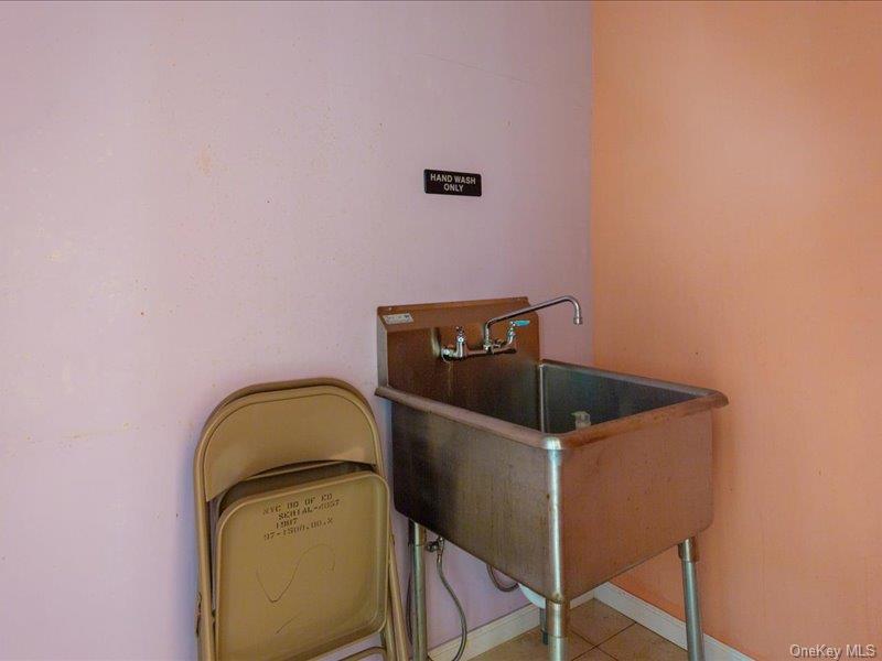 #13 photo, 136 Main Street, East Rockaway , NY 11518