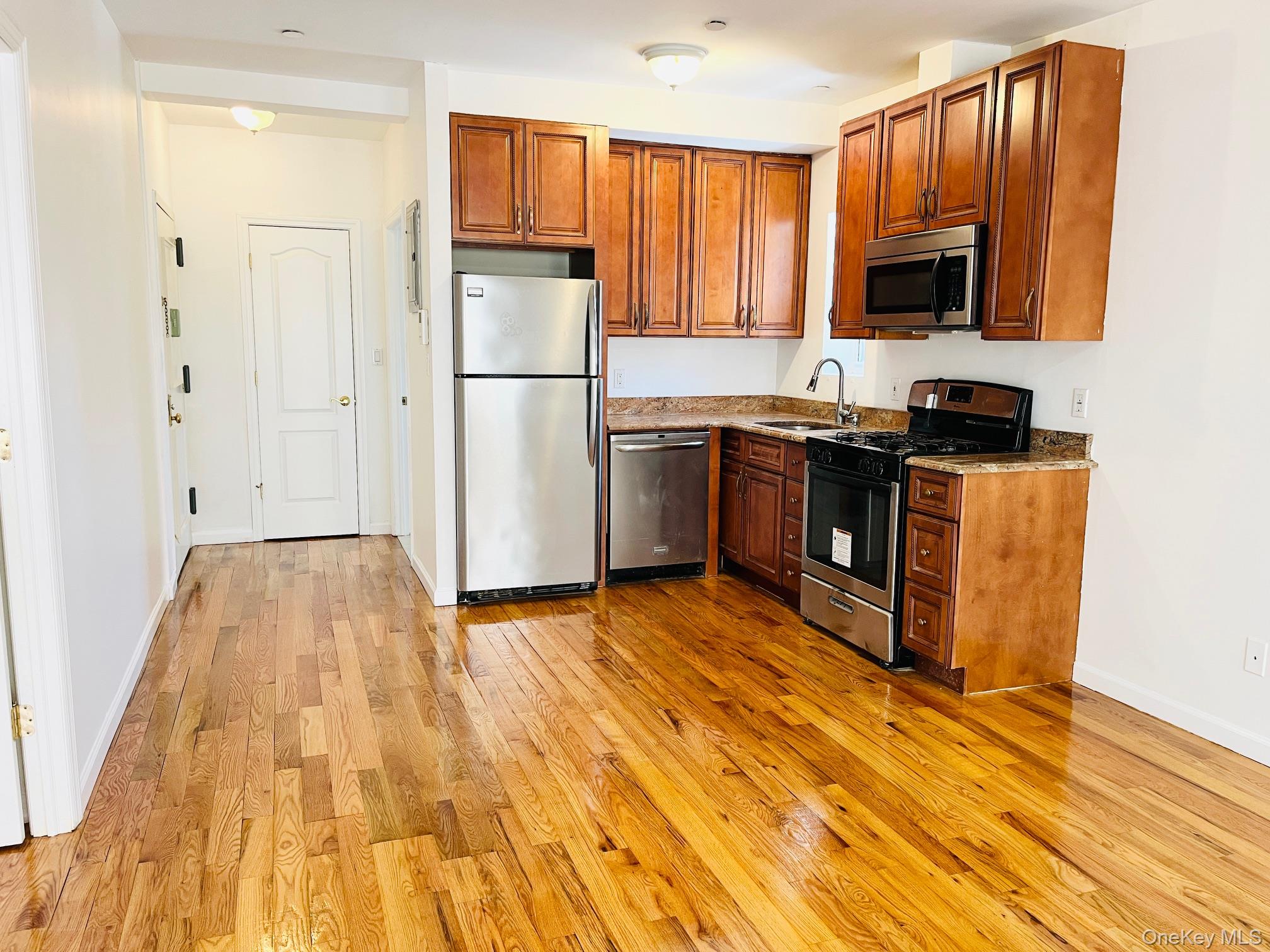 #10 photo, 108-27 63rd Avenue, Forest Hills , NY 11375