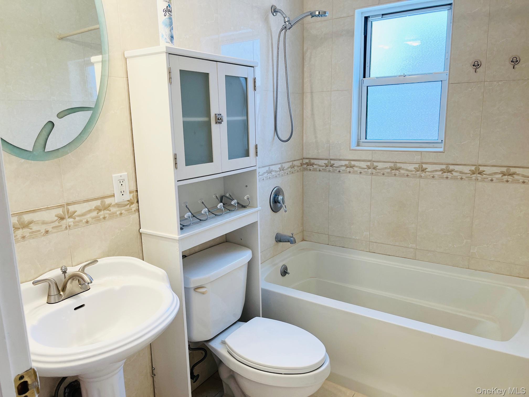 #18 photo, 108-27 63rd Avenue, Forest Hills , NY 11375