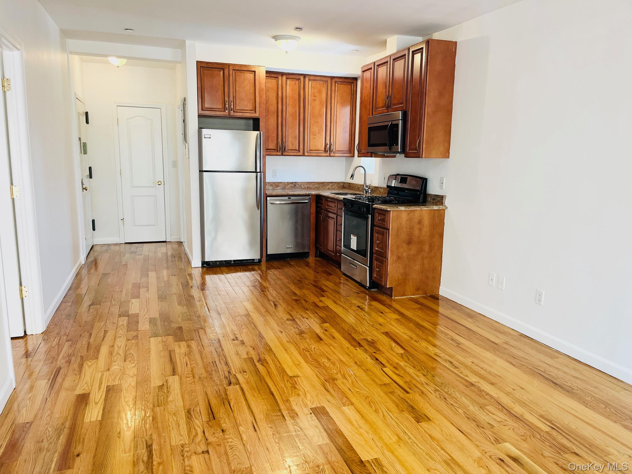 #9 photo, 108-27 63rd Avenue, Forest Hills , NY 11375